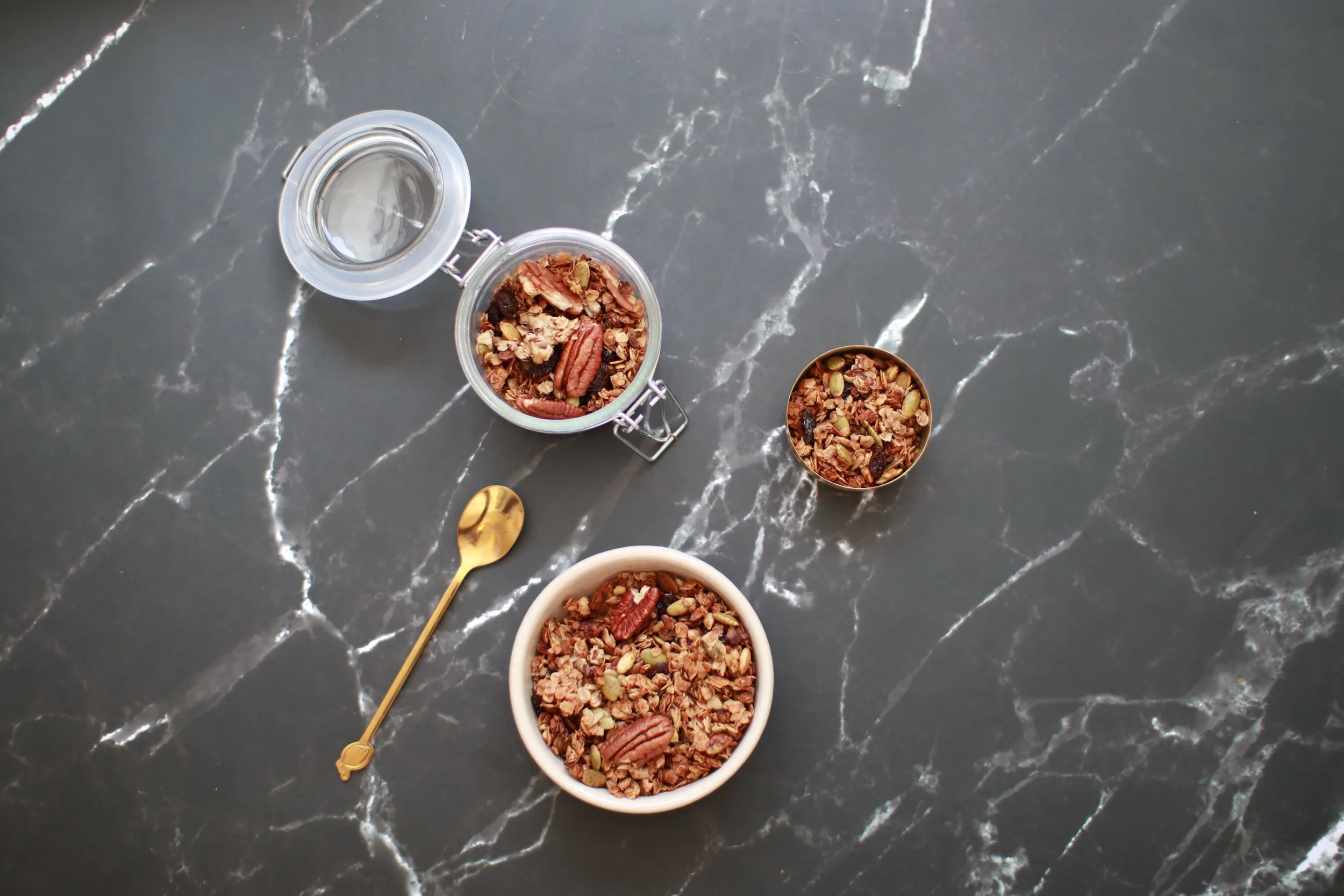 Homemade granola recept – voedzaam, makkelijk en té lekker