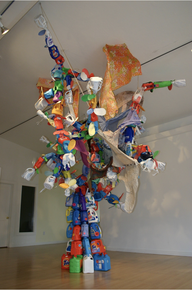 "LaunTree", Sun Valley Center for the Arts, Ketchum, ID
1/2
Community's Laundry and Detergent Bottles