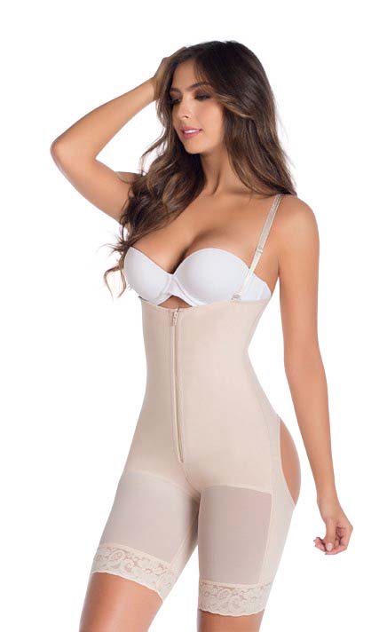 Short Girdle With Holes