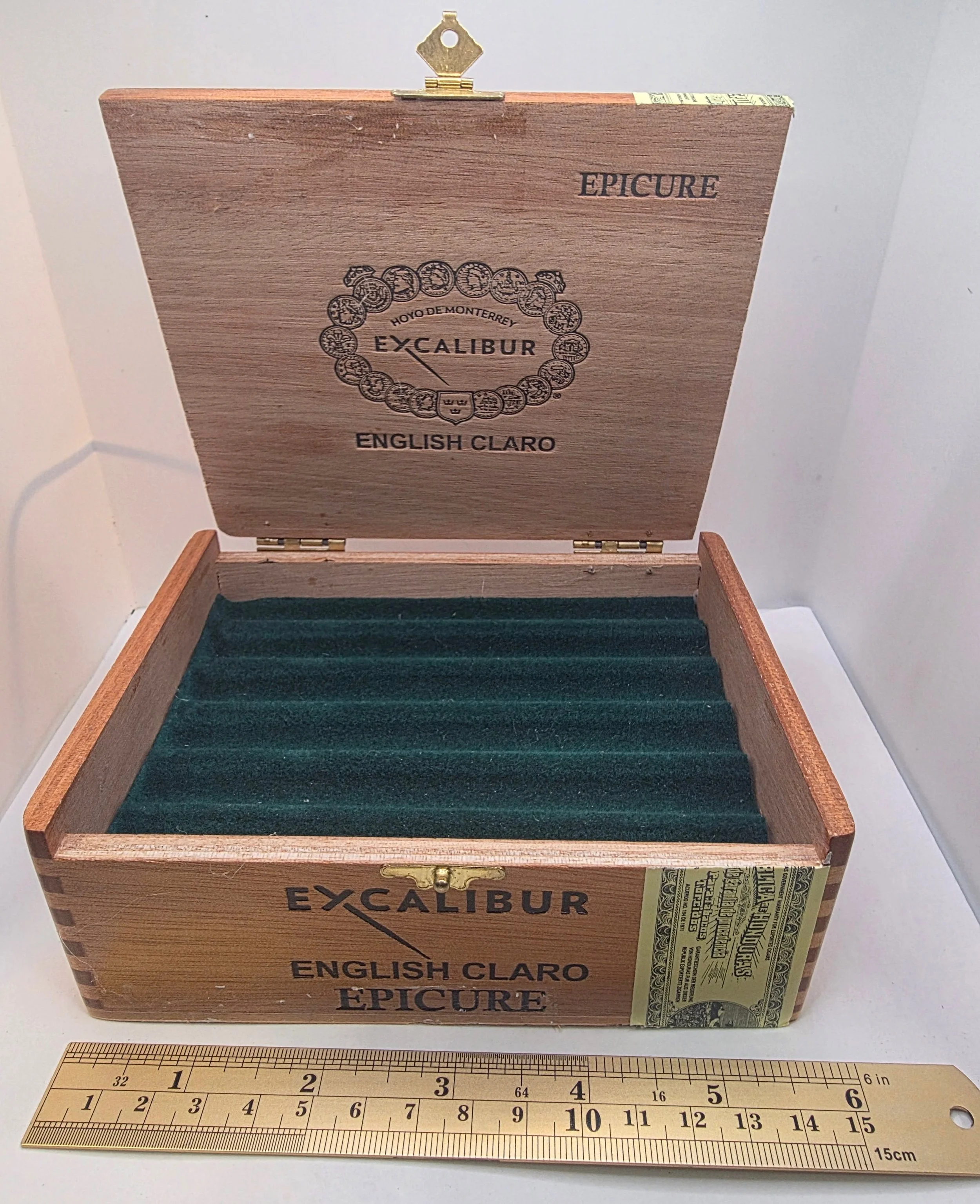 Elegant Cigar Box Pen Holder