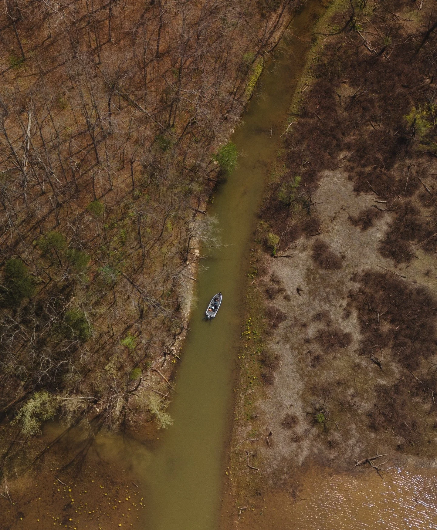 Counting the days&hellip;.😍🎣
&bull; Already READY to go back to Star Point resort and @visitdalehollow &hellip;the beauty&hellip;the fishing&hellip;the people. Just a few Sunday thoughts that make us smile. Check them out gang! #FishU 
📸 : @scootd
