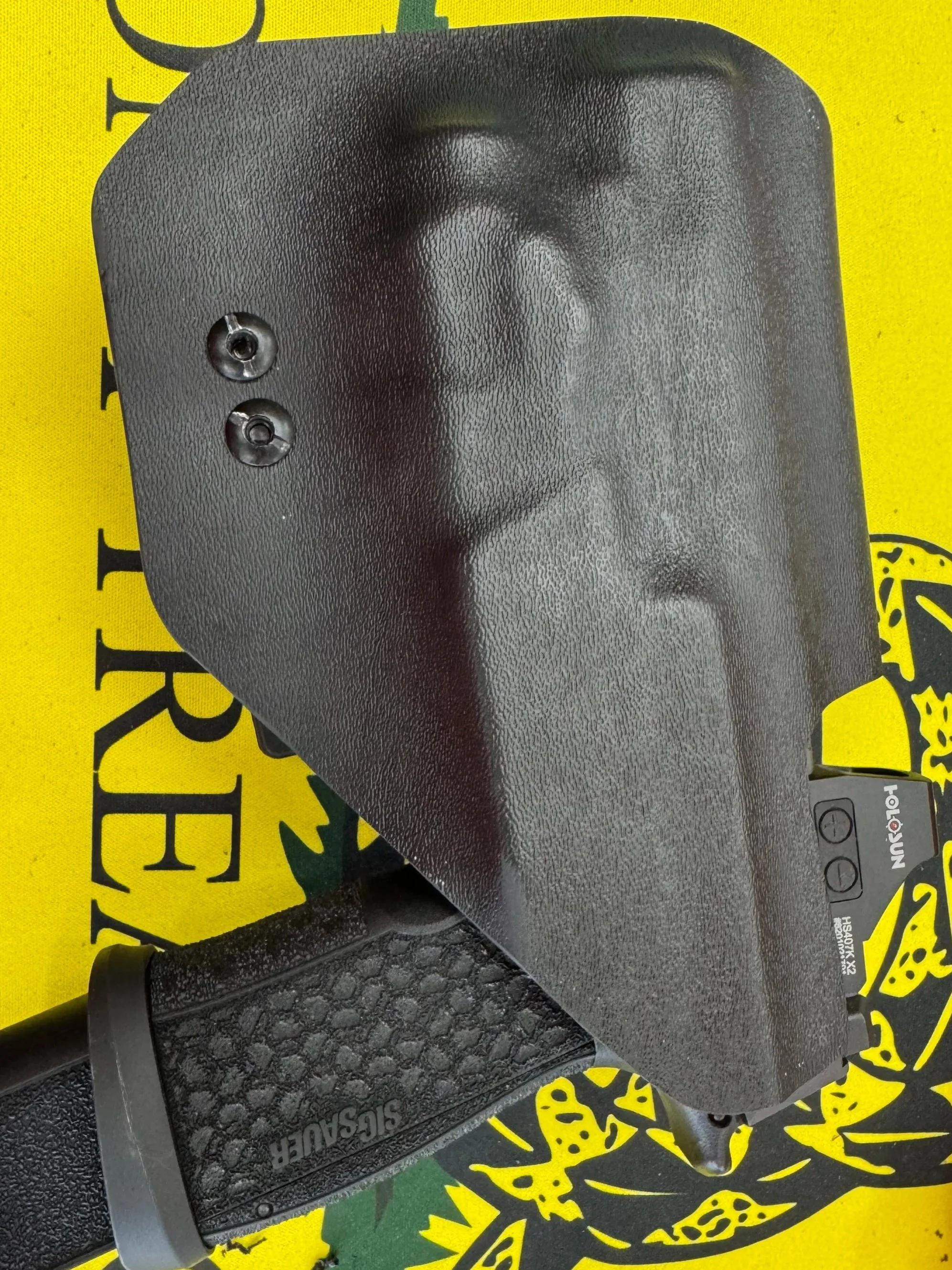 Sig 365 Fuse Inside Waistband IWB with Streamlight TRL-8 Light