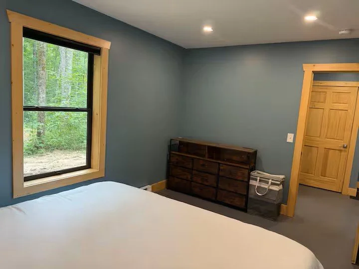cabin 6-9.jpg