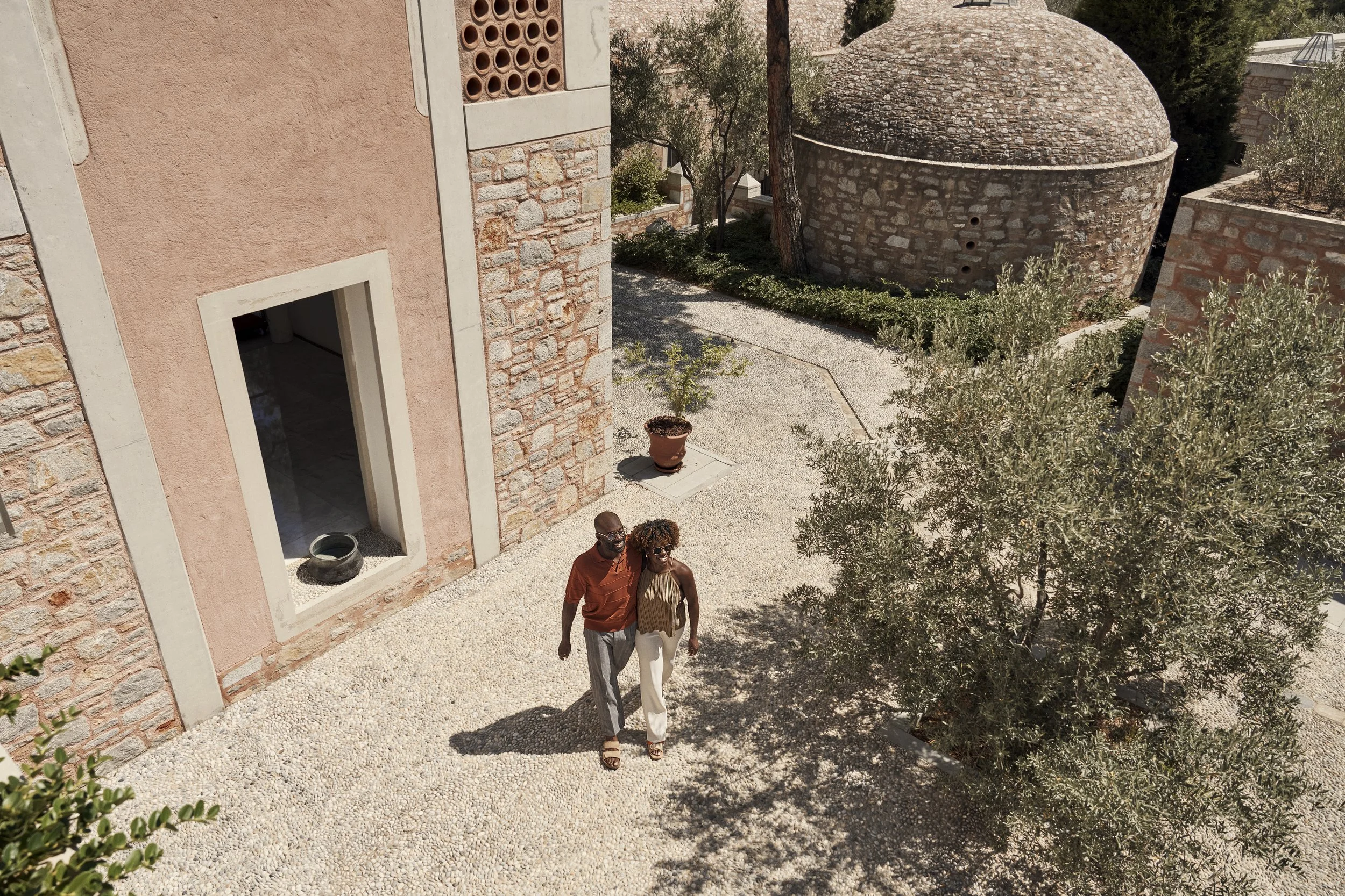 Clarke_Chase_Sapphire_Day1_Shot010_Couple_From_Above_0112 R3.jpg