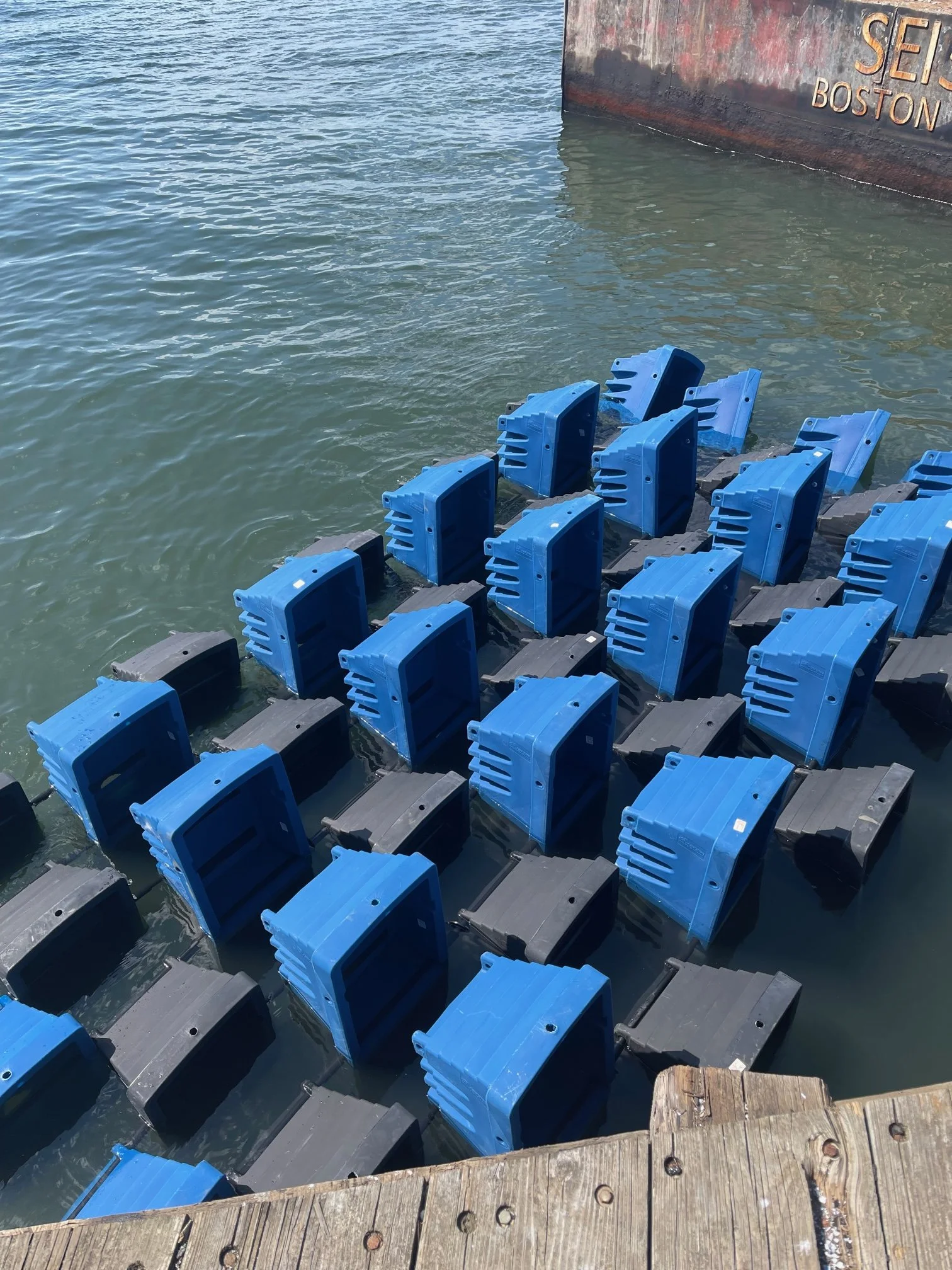 How Does a Floating Breakwater System Work in a Marina or Harbor?