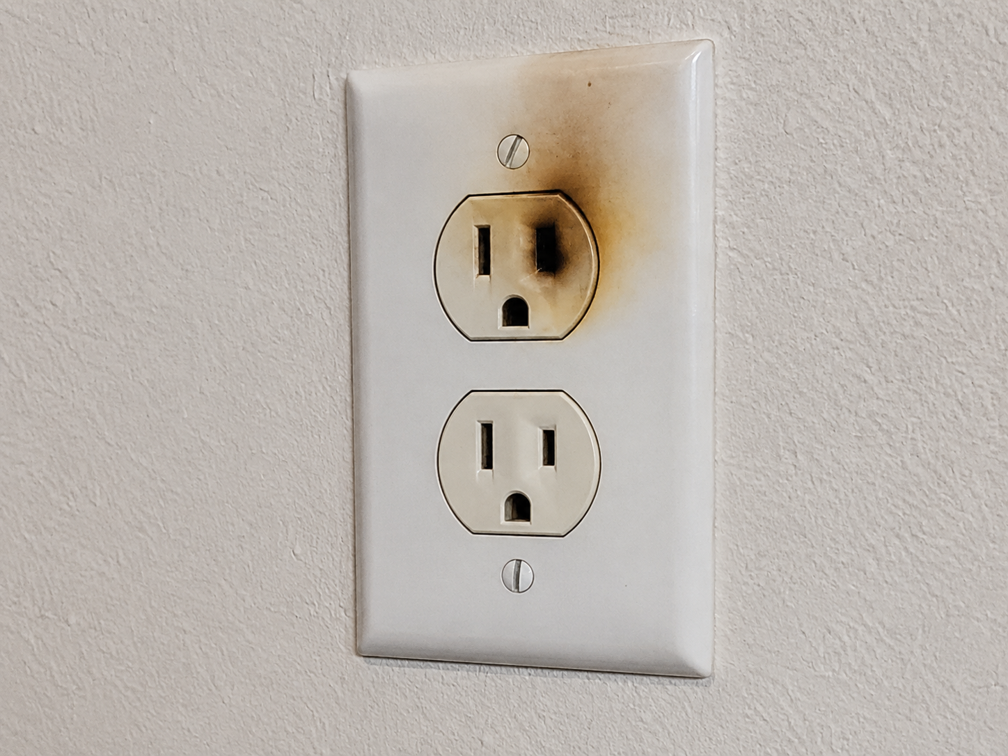 Arc Faults and Backstabbed Outlets: What Ocean Isle Homeowners Should Know