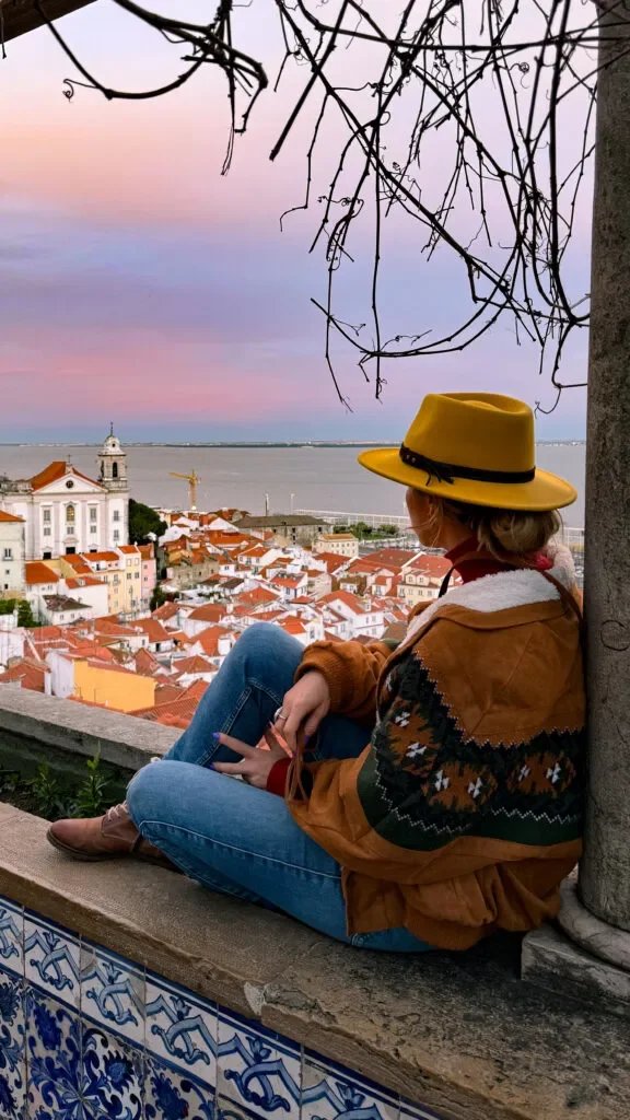 najlepszy-punkt-widokowy-w-lizbonie-576x1024.jpg.webp
