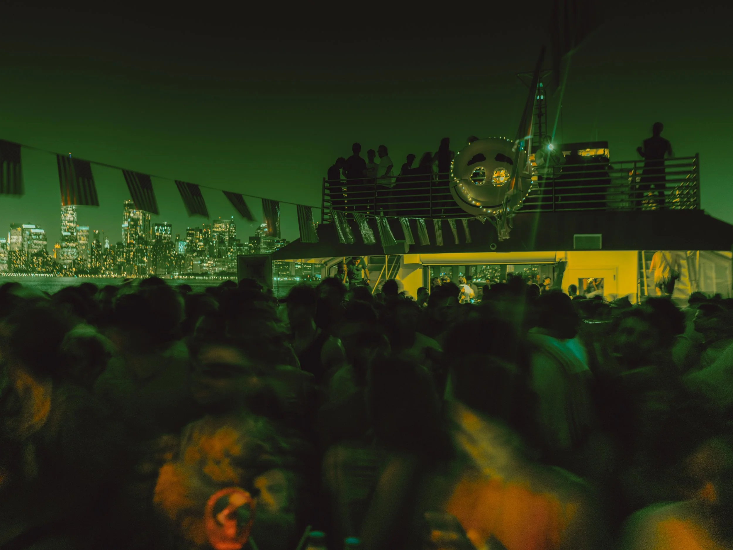 Resolute Boat Party Session-21.jpg