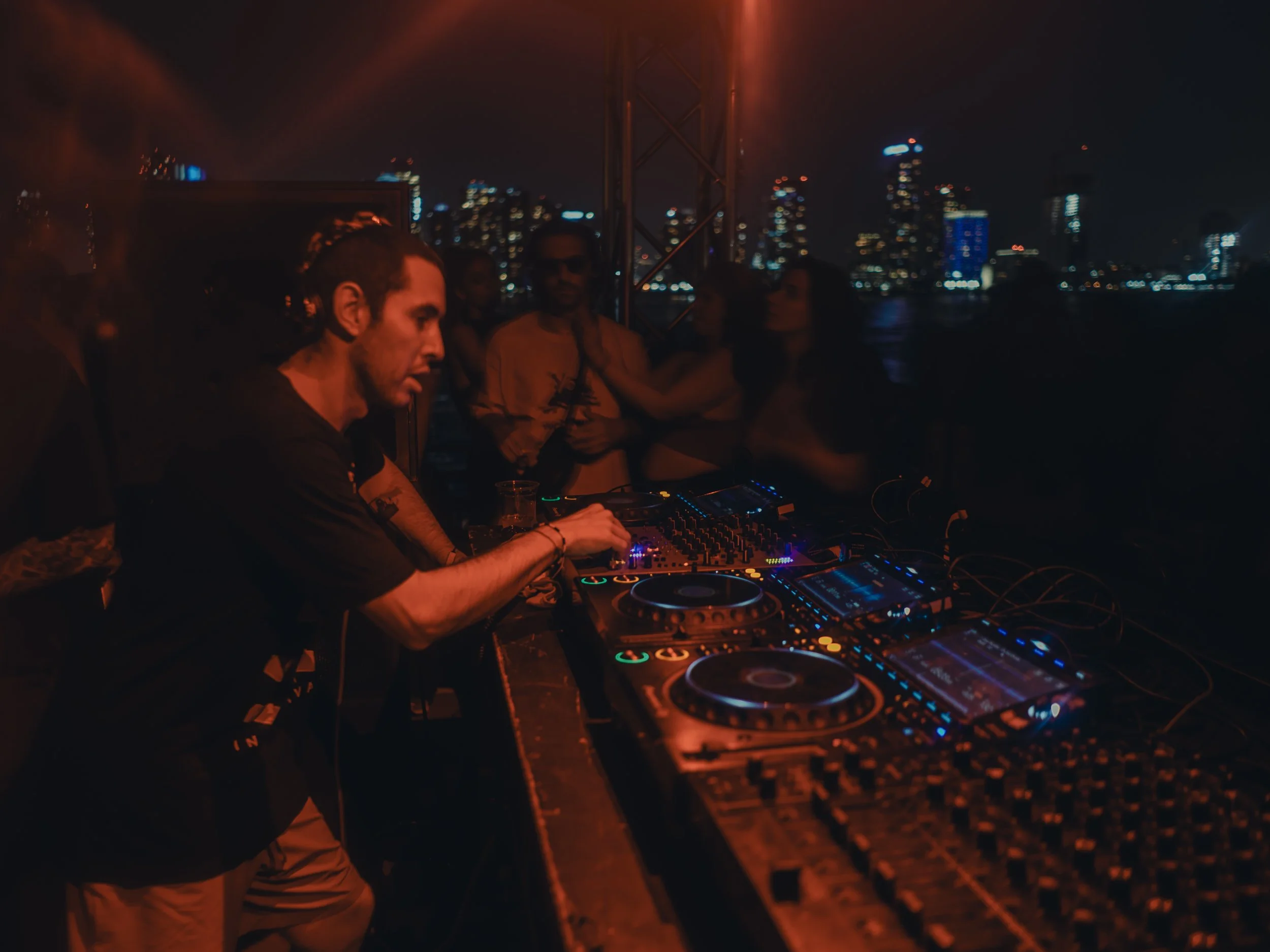 Resolute Boat Party Session-22.jpg