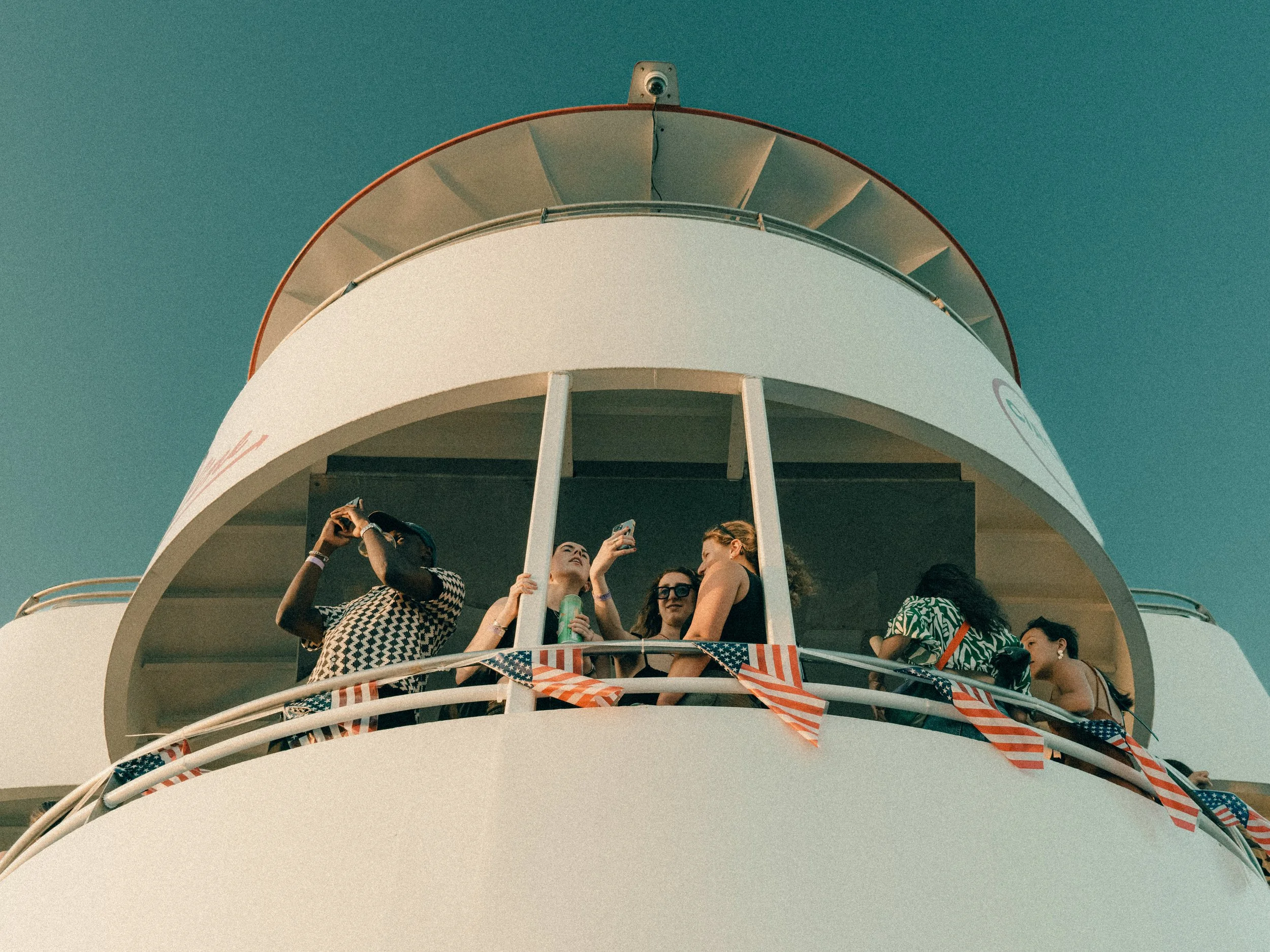 Resolute Boat Party Session-6.jpg