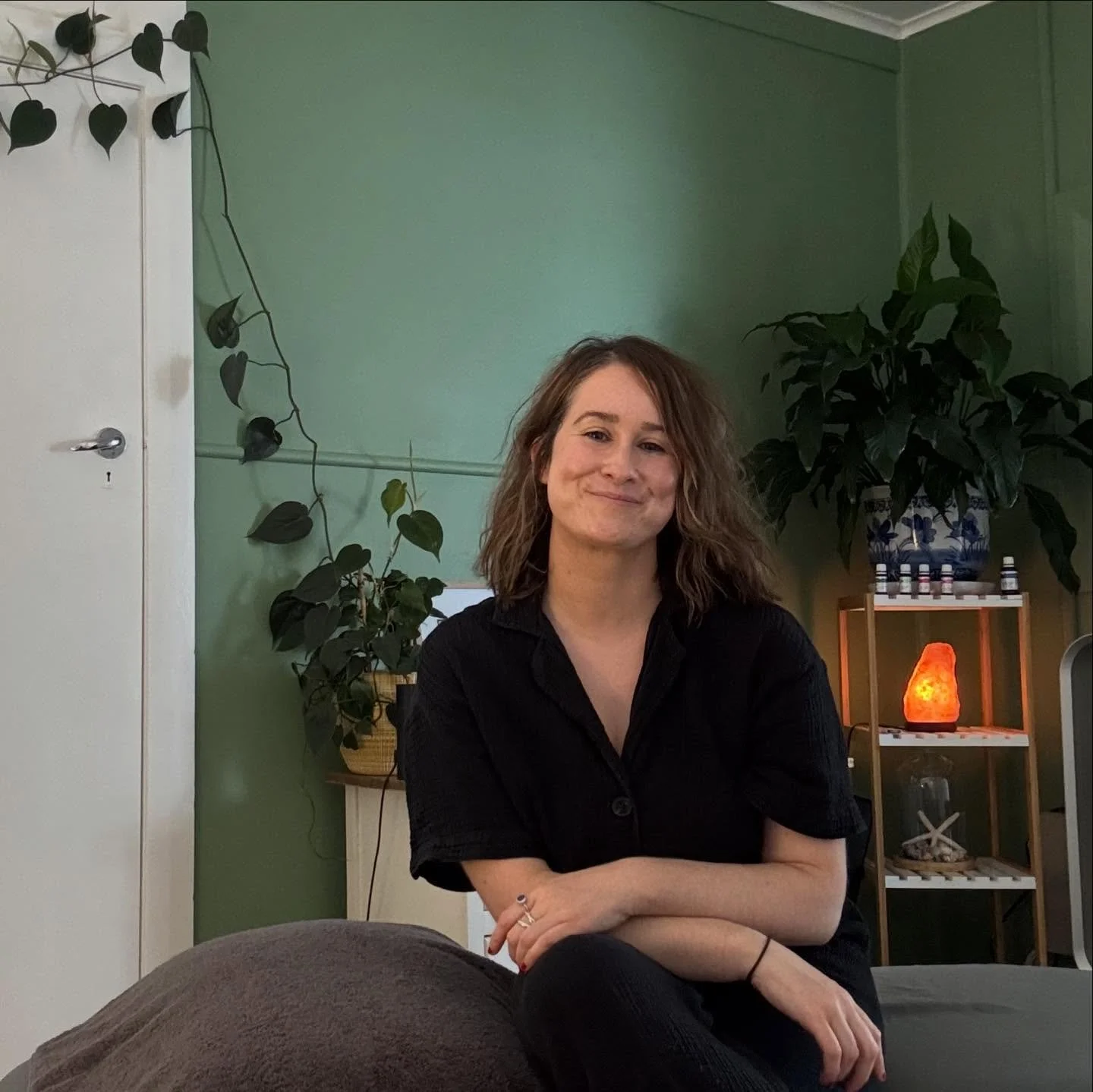 Happy New Year! I&rsquo;m back at work after a lovely break and ready to see all my beautiful clients.

P.S. I&rsquo;ve been busy working on an online booking system to make booking and managing your appointments a breeze this year ~ stay tuned. It s