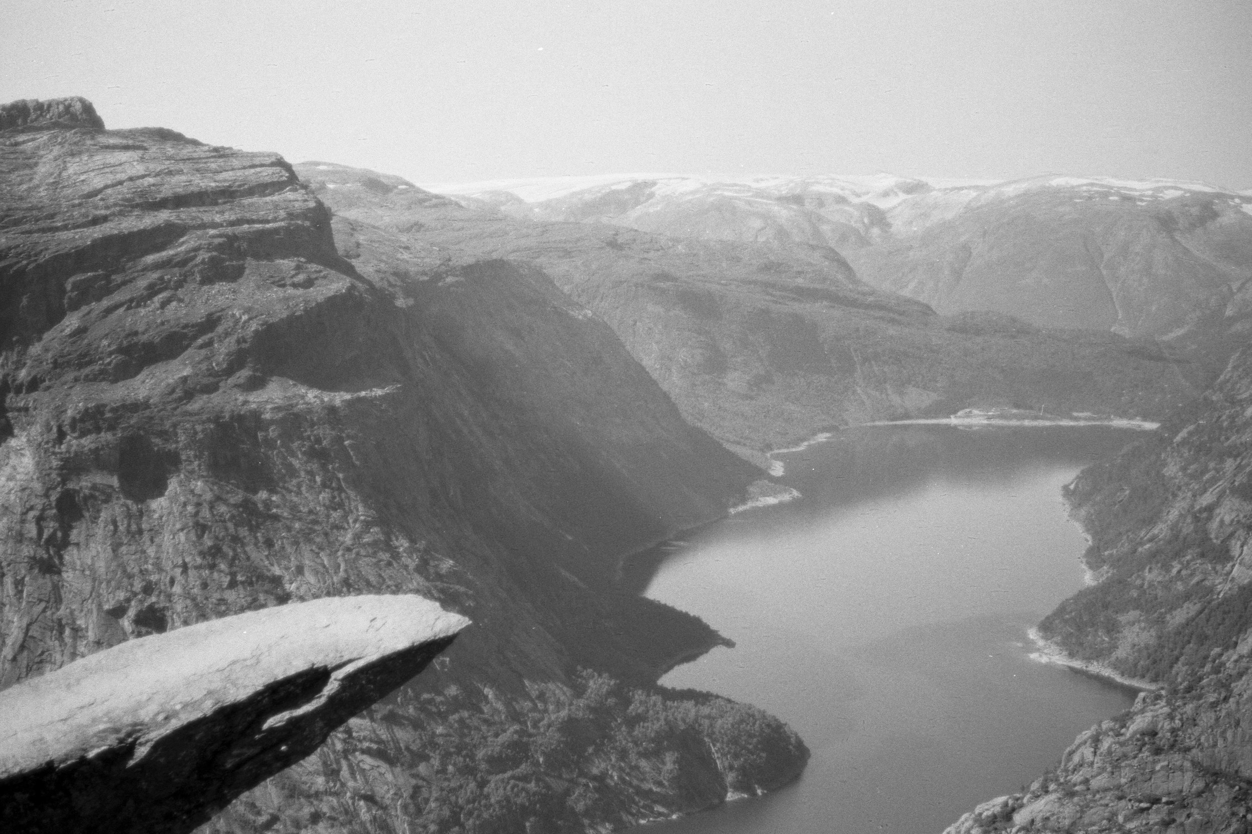 trolltunga20.jpg