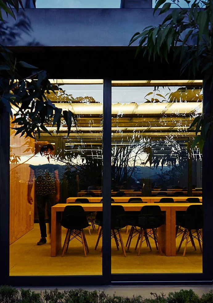 LOUNGE IN THE AIR 2.jpg