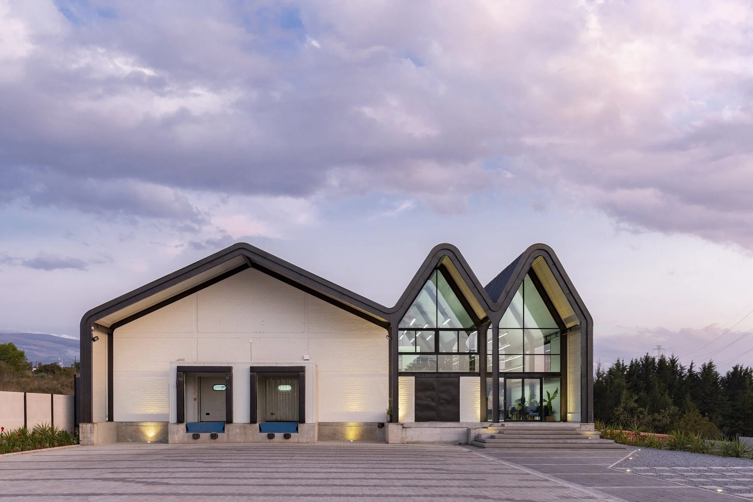 001 FRONTAL _MG_2404.jpg