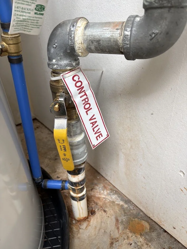 Plumber, pipe repair