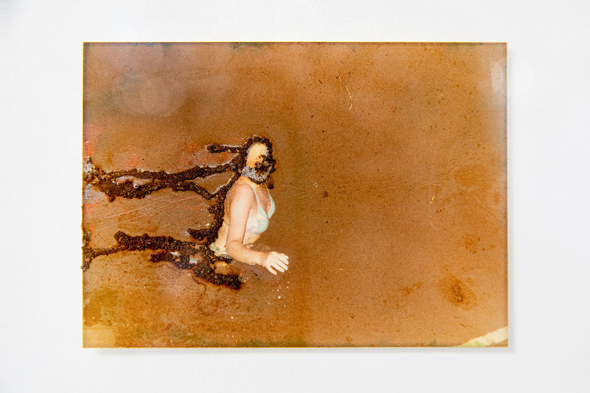 "catalyzer 4," Electroplated found
photograph in epoxy, 2024, 12" x 8" 