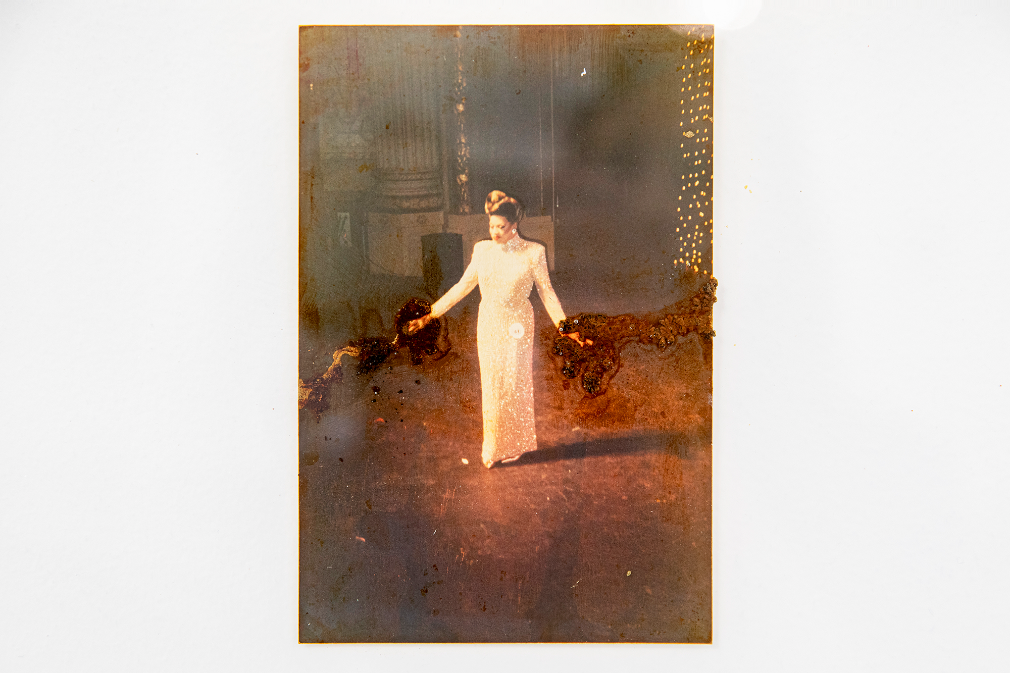 "catalyzer 8," Electroplated found
photograph in epoxy, 2024, 12" x 8" 
