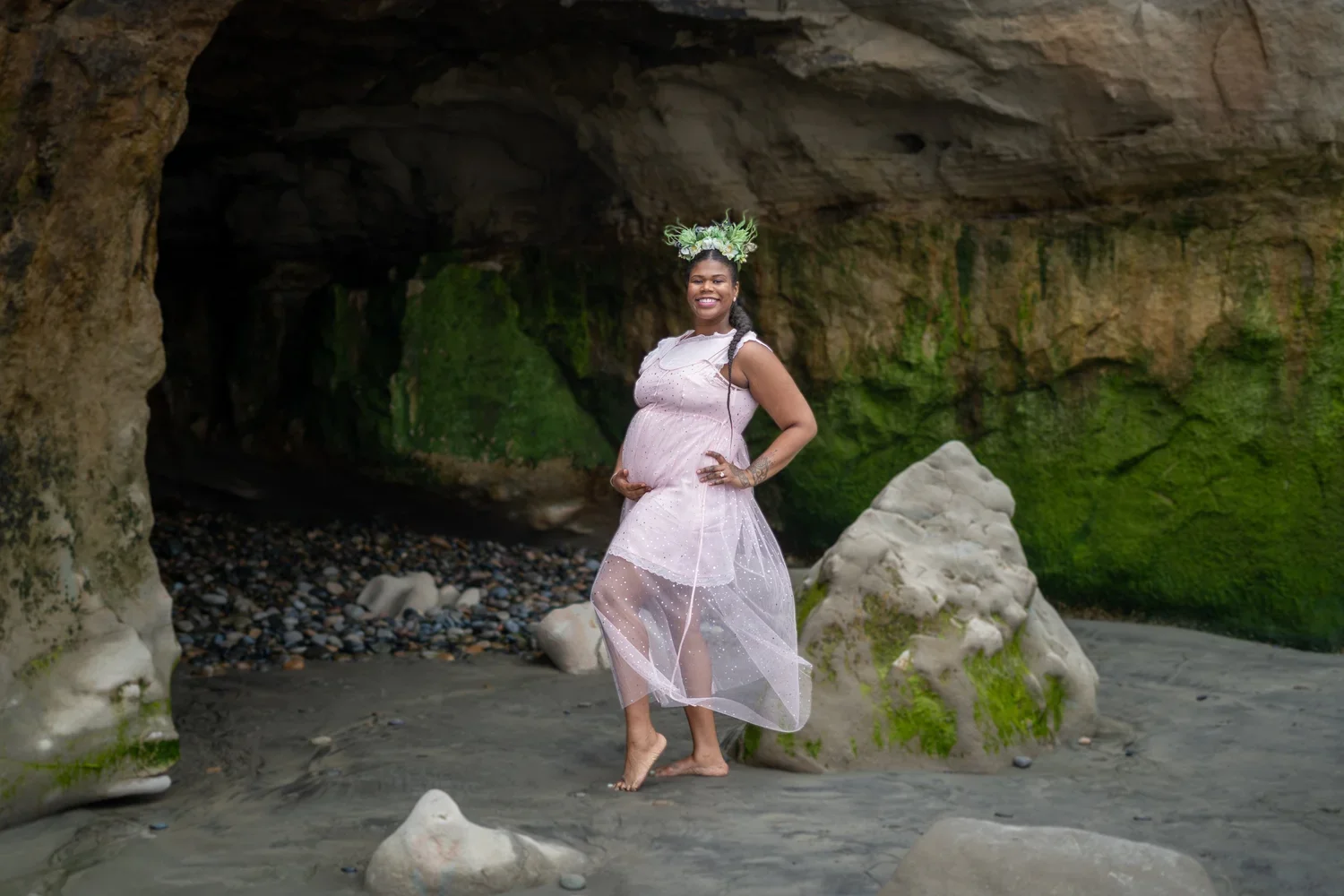 A West Coast Welcome: Alexiss’s Carlsbad Maternity Session