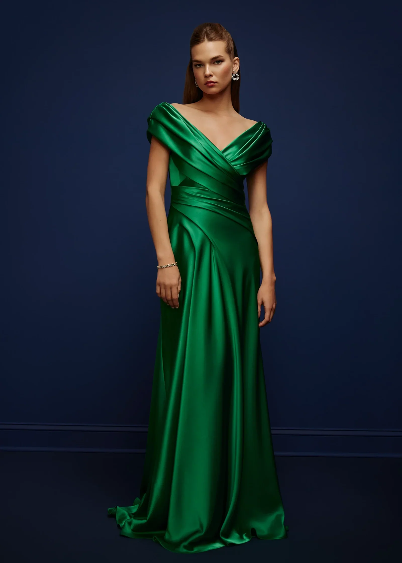 anne-barge-black-label-augustus-gown3.webp