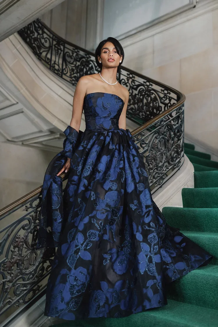 Black-Label-Splendor-Front.webp