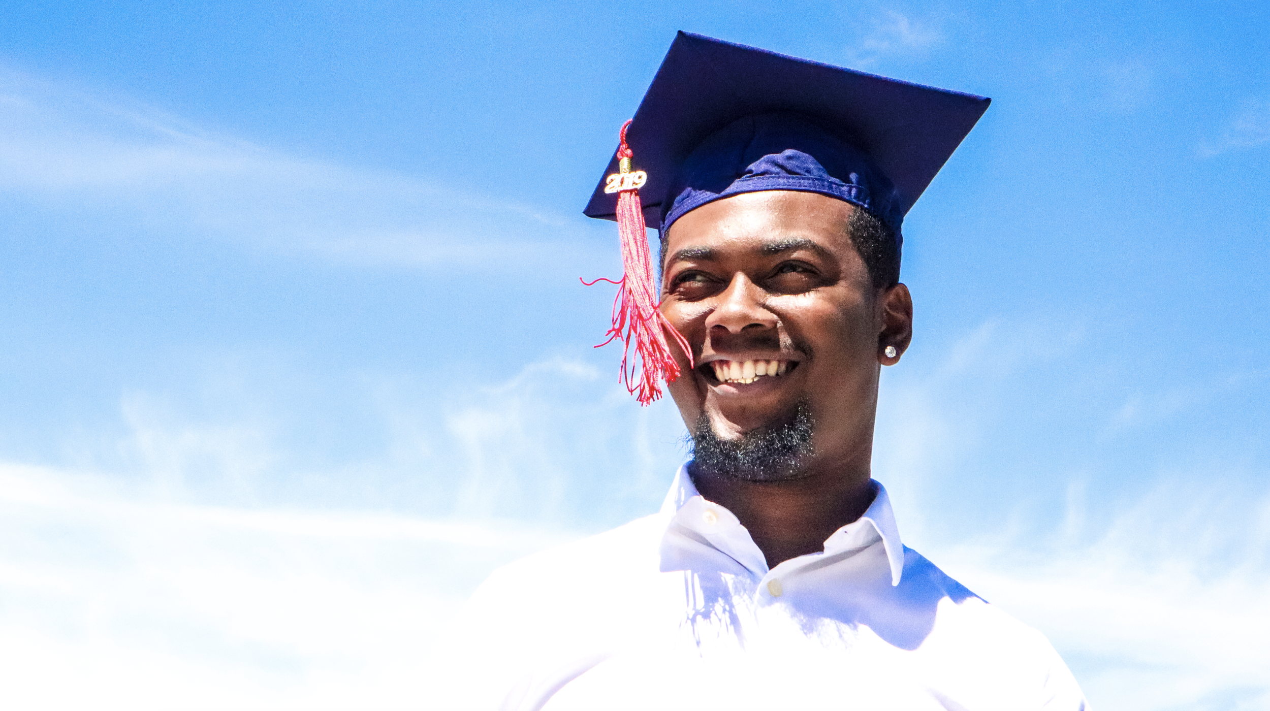 Marcus grad sky.png