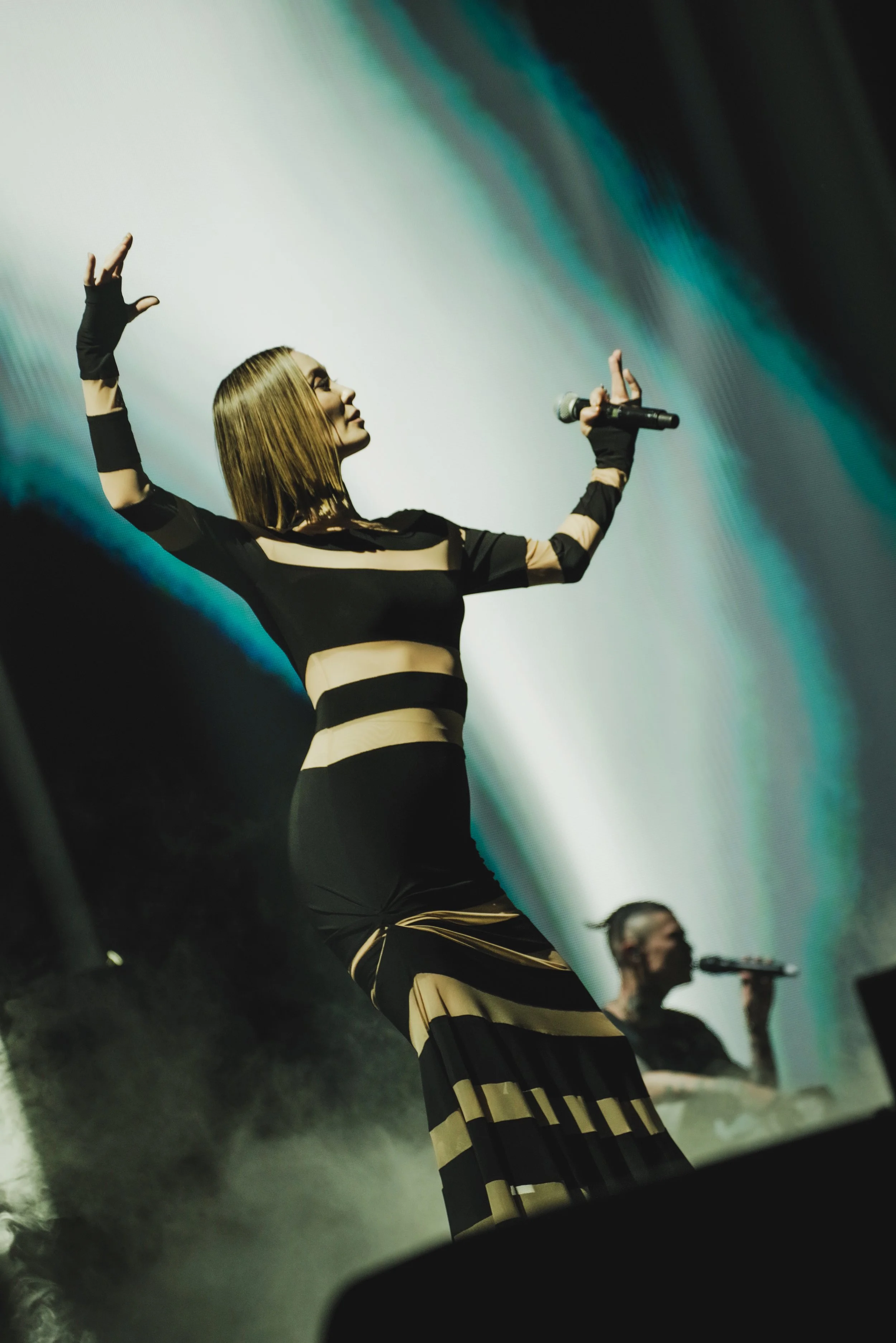 OZworld 日本武道館公演 ゲスト出演