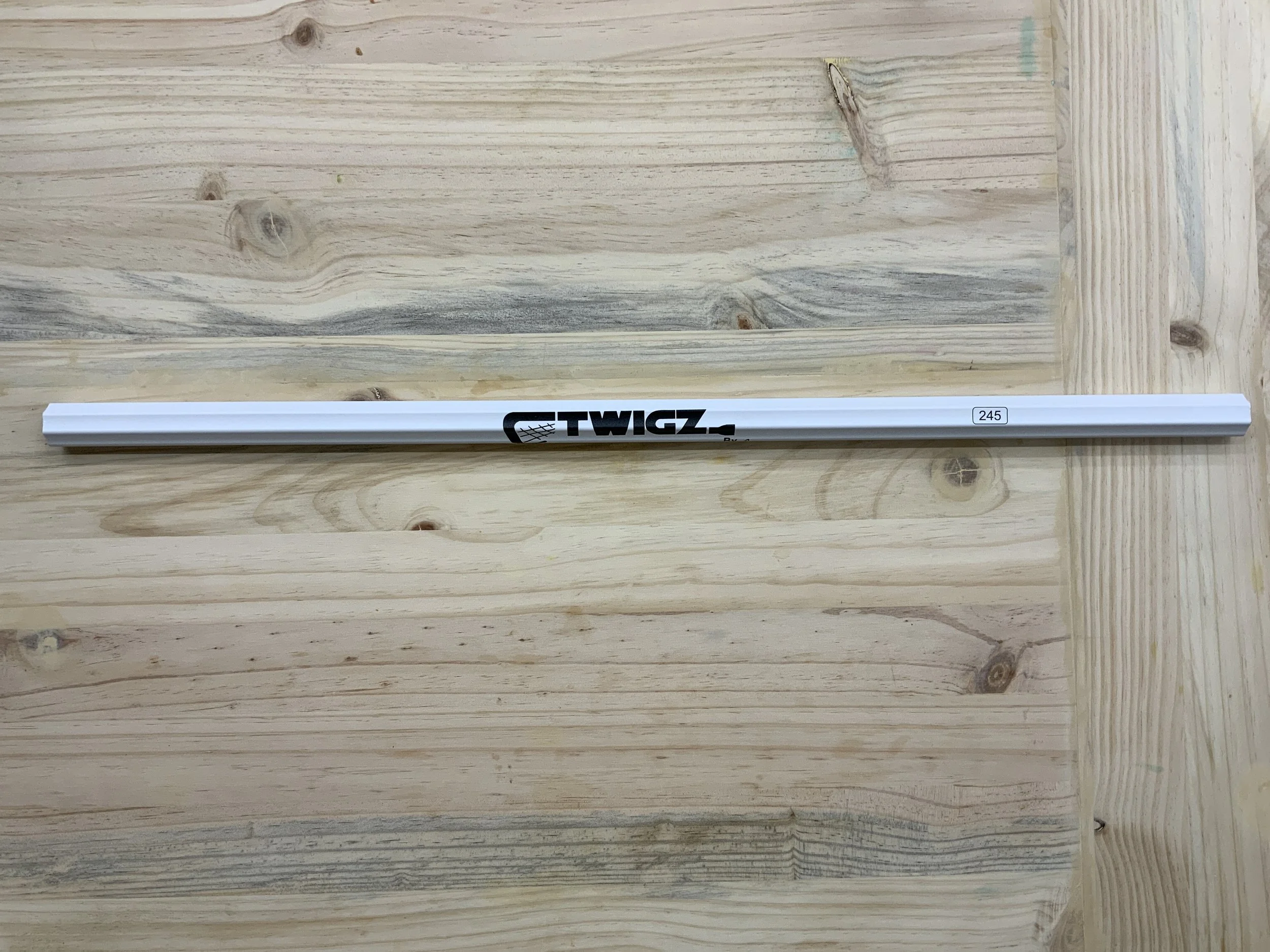 Twigz Sentinel 235 White - Sci-Ti Shaft