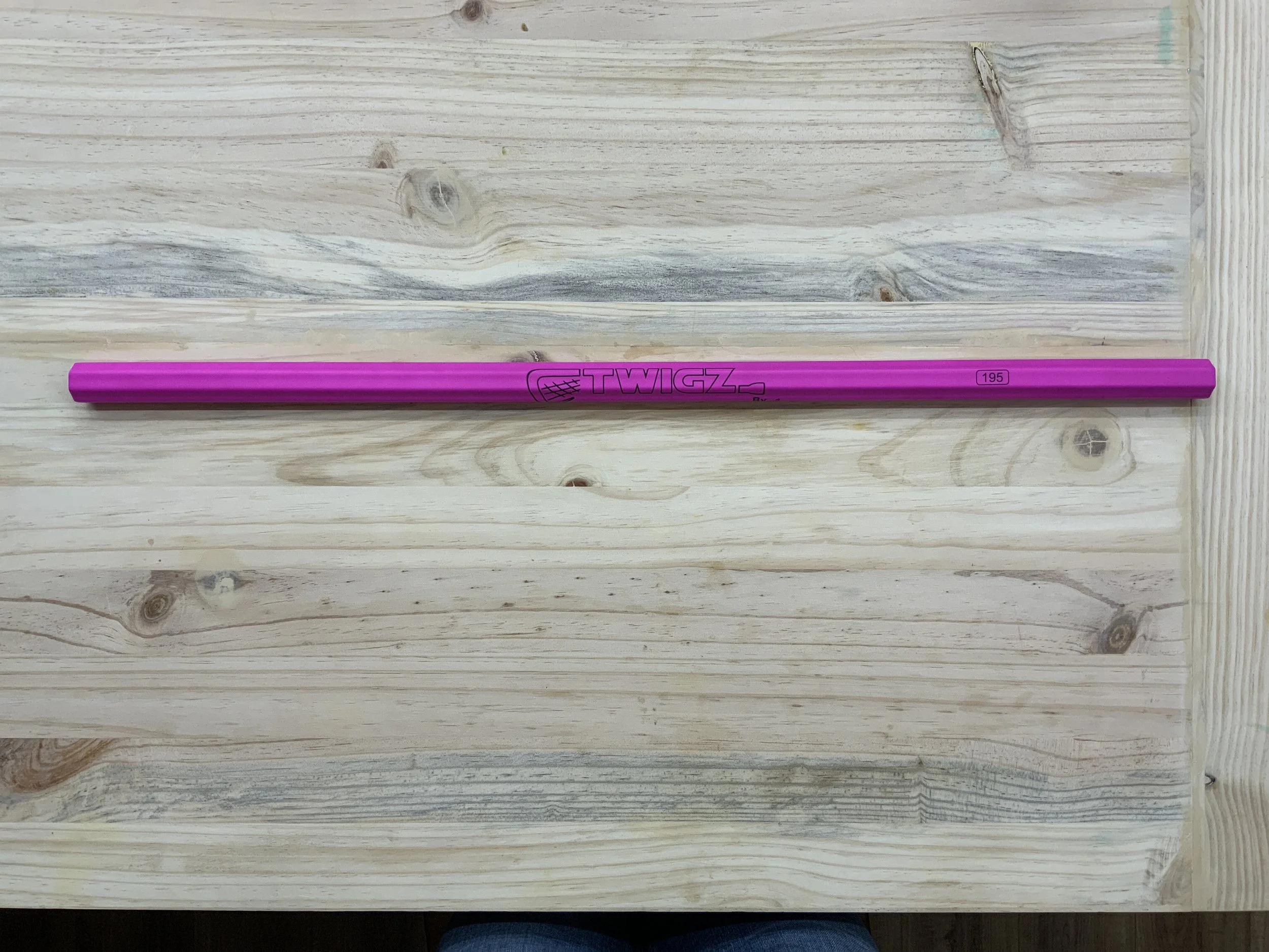Twigz Phantom Carbon Fiber Shaft - Reaper Pink