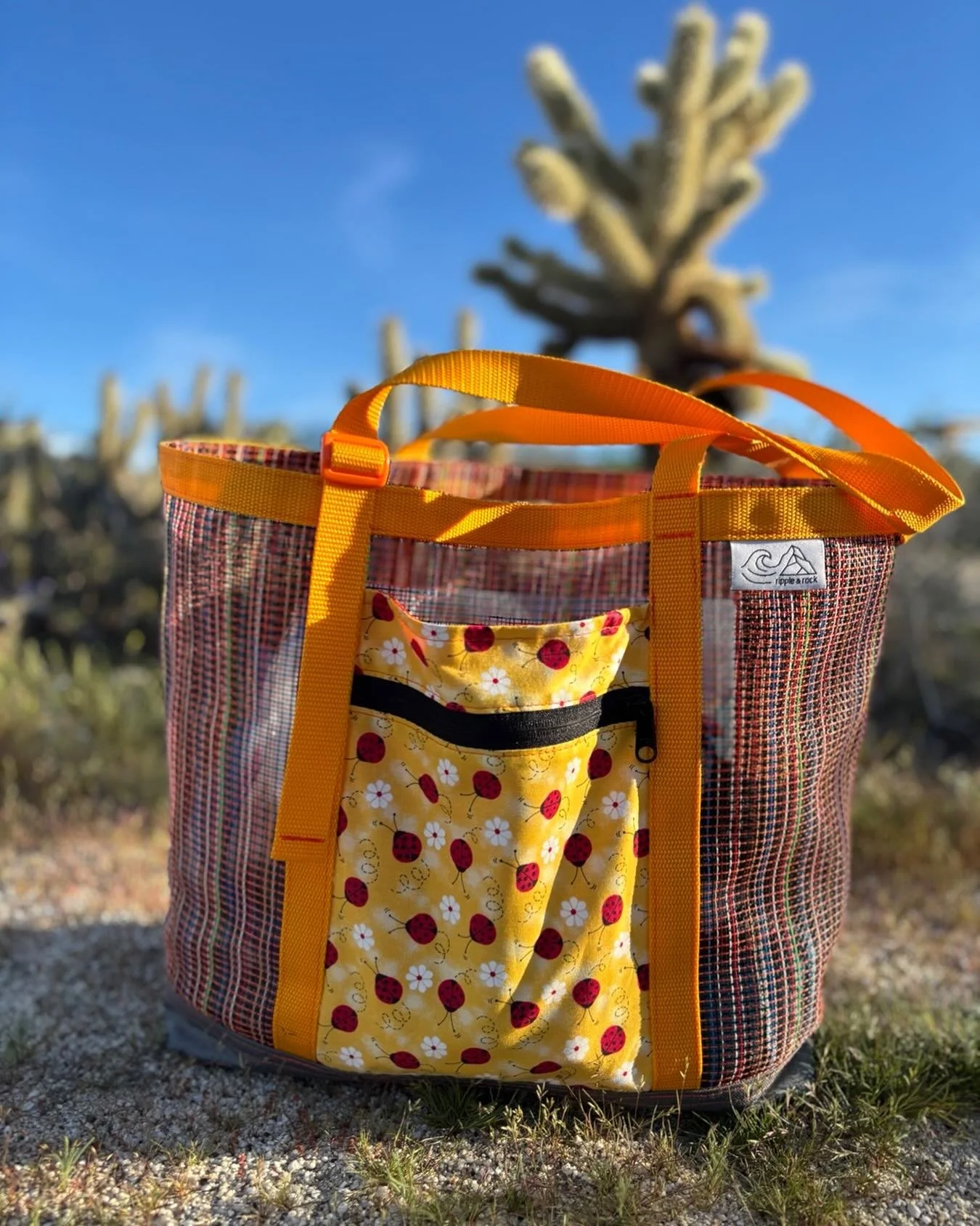 Getting tales from afield of Ripple and Rock gear out having adventures. Spotted recently hanging out with some chollas in Anza Borrego State Park. 

Thanks @jennybelen for the great shot!

#handmadeoutdoorgear
#smallbatchgear
#sewngear
#madebyhand
#