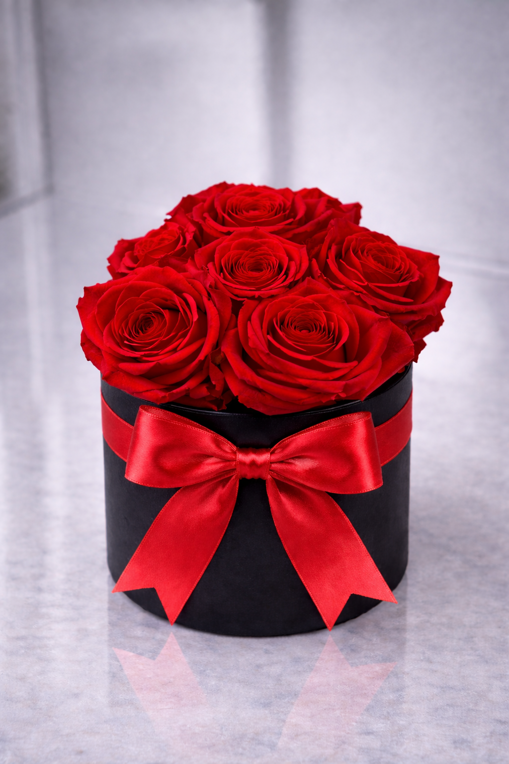 Noir Rose Mini black round box red.png