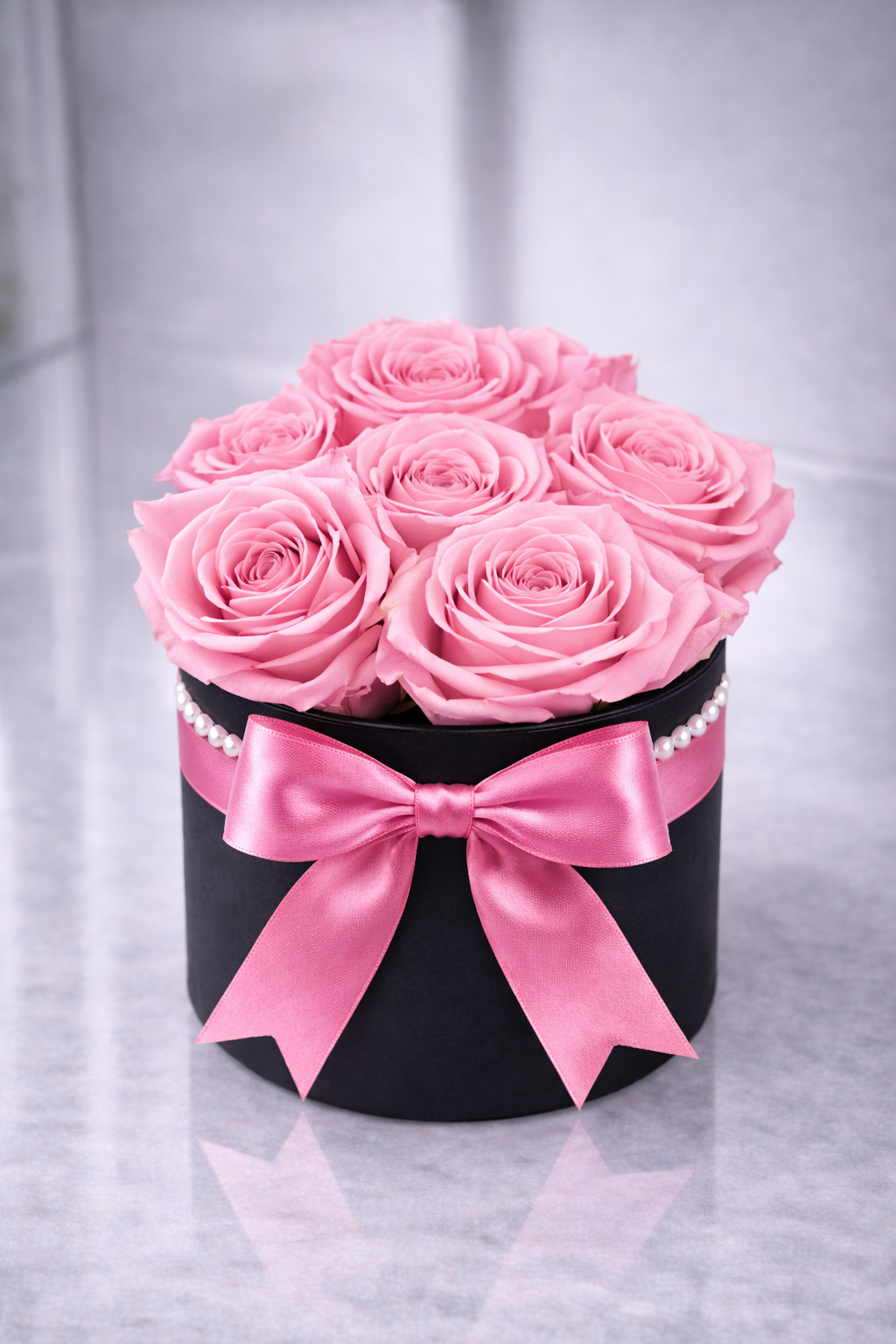 Noir Rose Mini black round box pink.png
