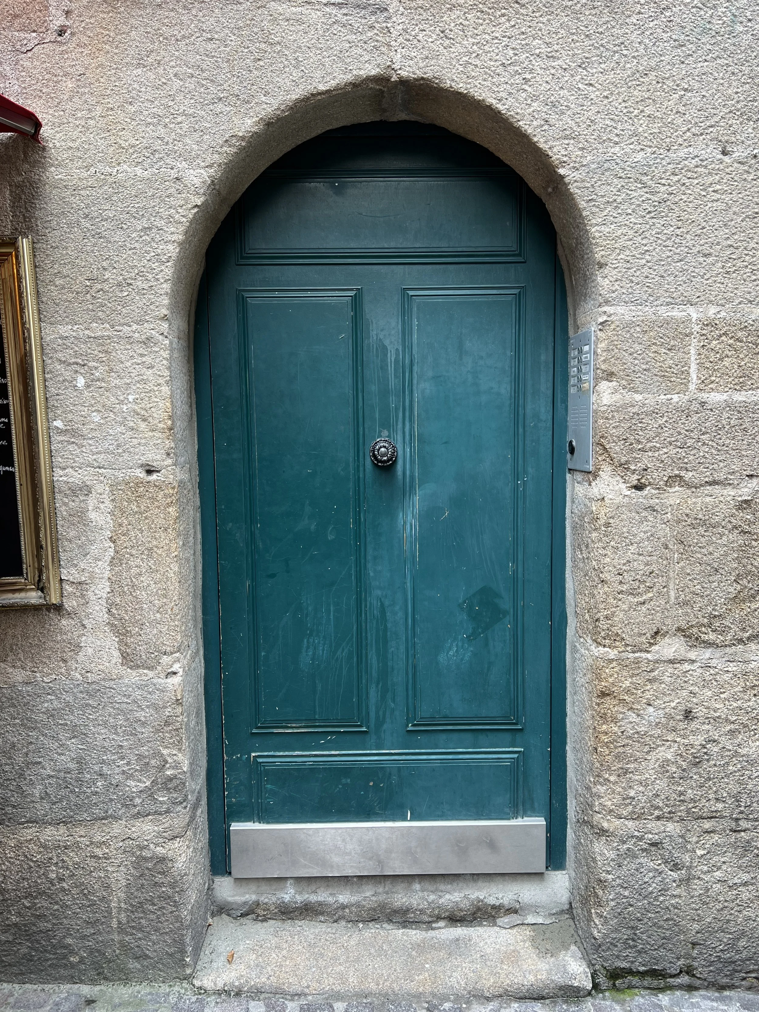 Roundabouts to Nantes