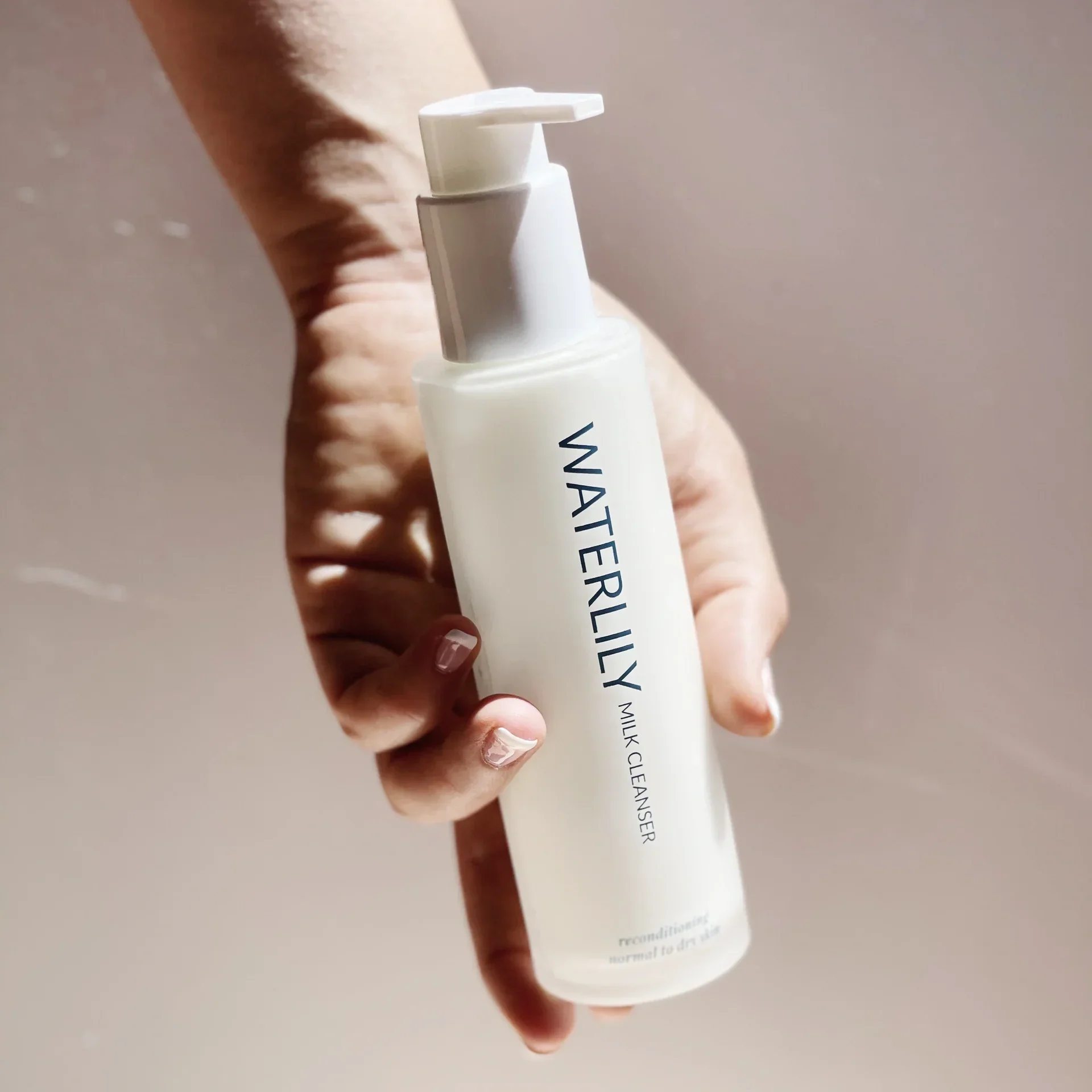 Milk-Cleanser-1.webp