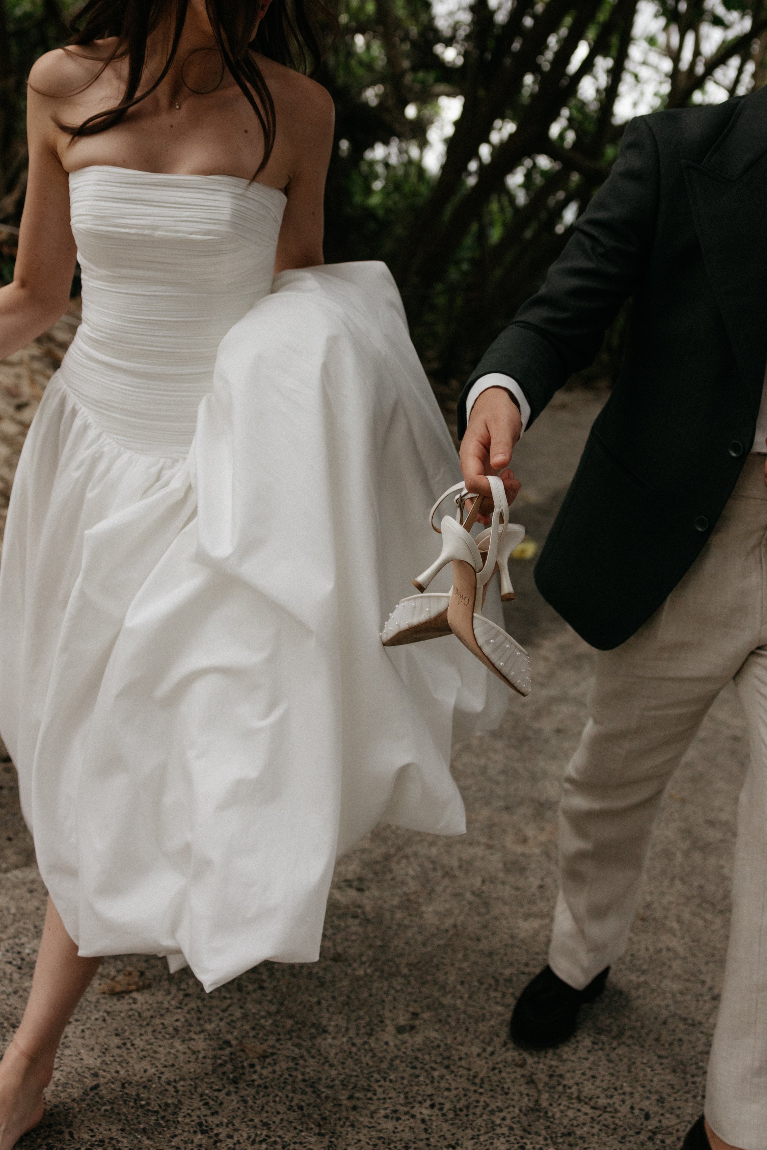 Couple receiving 1:1 wedding planning guidance from MIUM Events Byron Bay