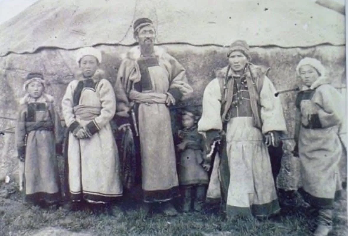 Voices from the Borderlands: The 1918 Altai Oirat Petitions to Bogd Khan