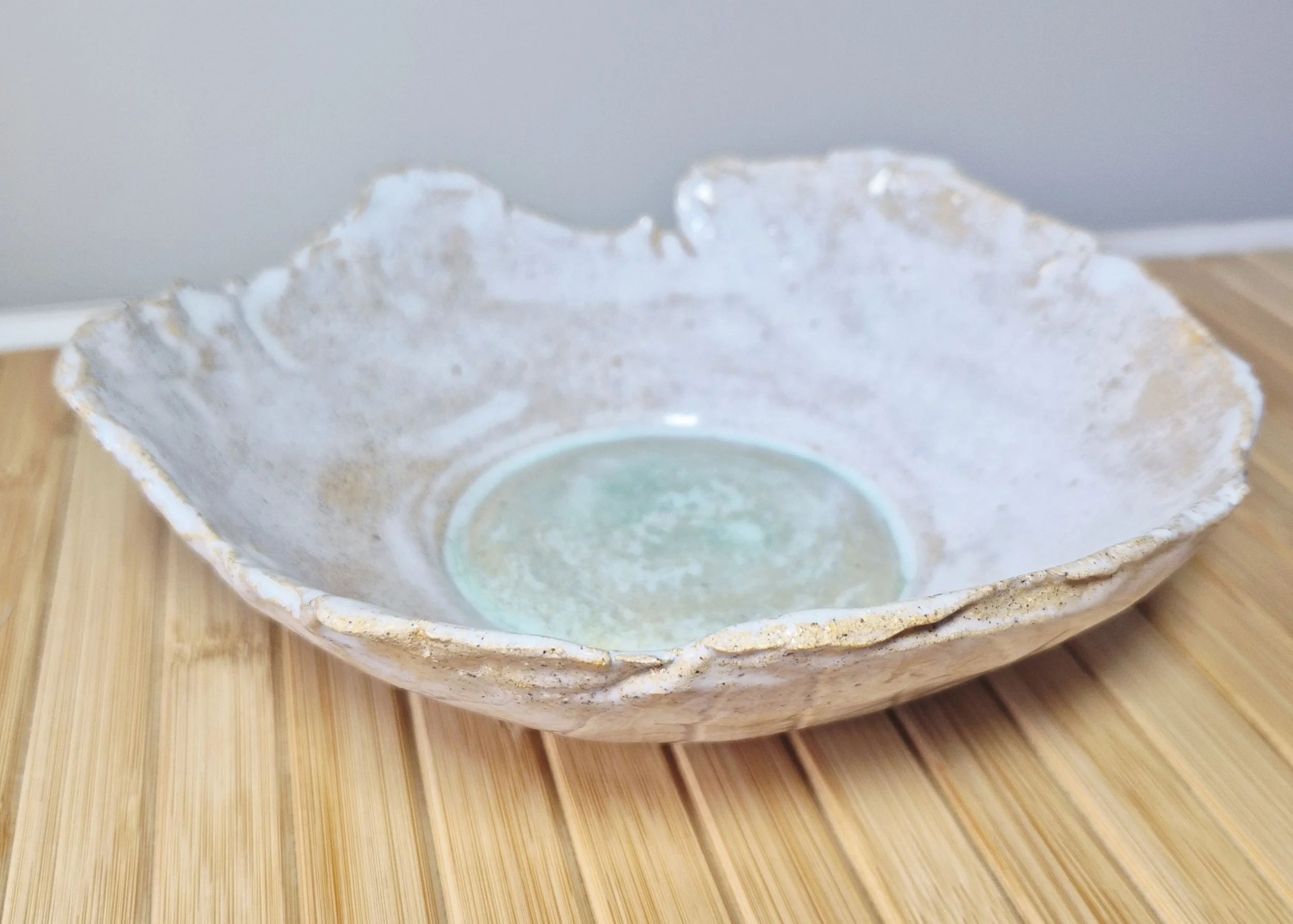 white bowl2.jpg