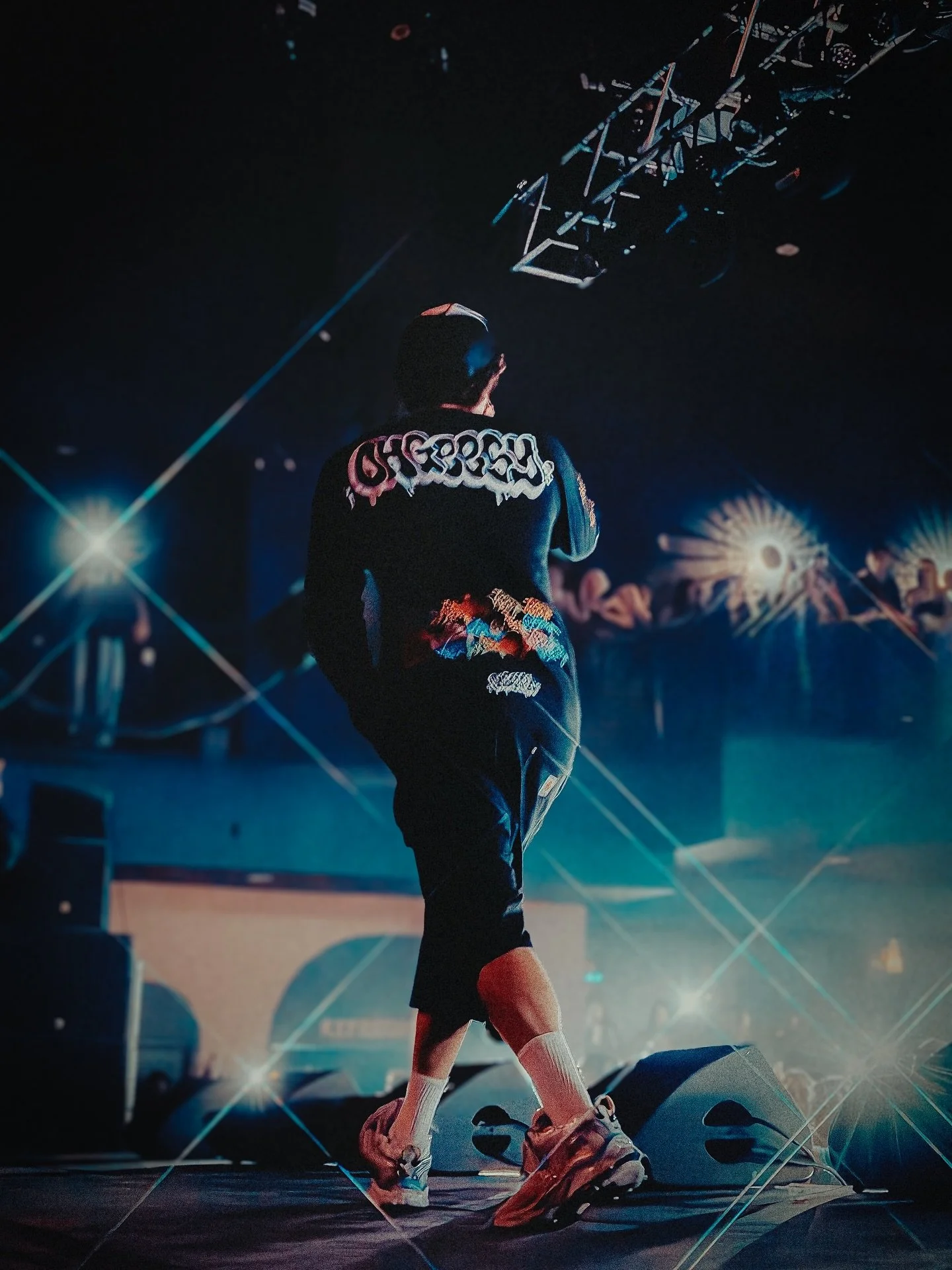 Sold out with @ohgeesy . ✨