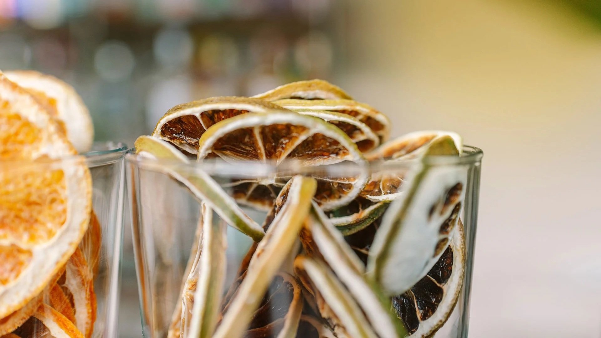 dehydrated-fruit-cut-and-prepared-for-cocktail-pr-2026-01-07-02-30-29-utc.jpg