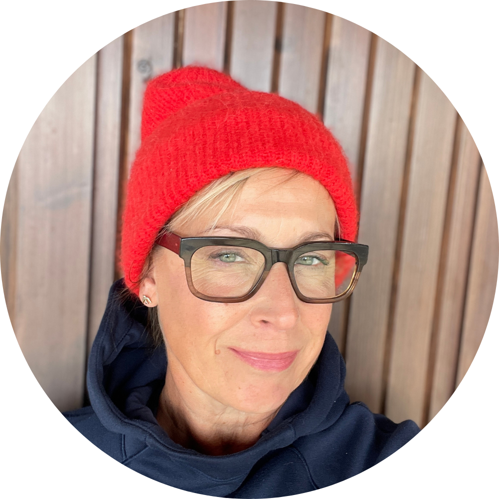 De initiatiefnemer van KlaarWakker is Ezra Langendorff. Het programma KlaarWakker, het experiment, heeft zij opgebouwd op basis van praktijkervaring, ondersteund met wetenschappelijke kennis én input van gerenommeerde diëtisten en therapeuten.