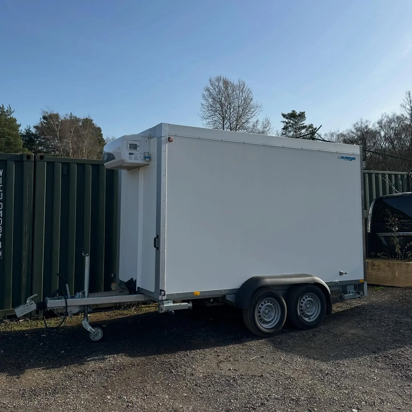 🚨Big Update🚨

Freezer hire is now available from AES 🥶❄️ 

We picked up our first multi-temp trailer today and are over the moon to have it ready and waiting to hire. Big thanks to @coolrunningtrailers for making the buying so smooth 😎

If you&rs
