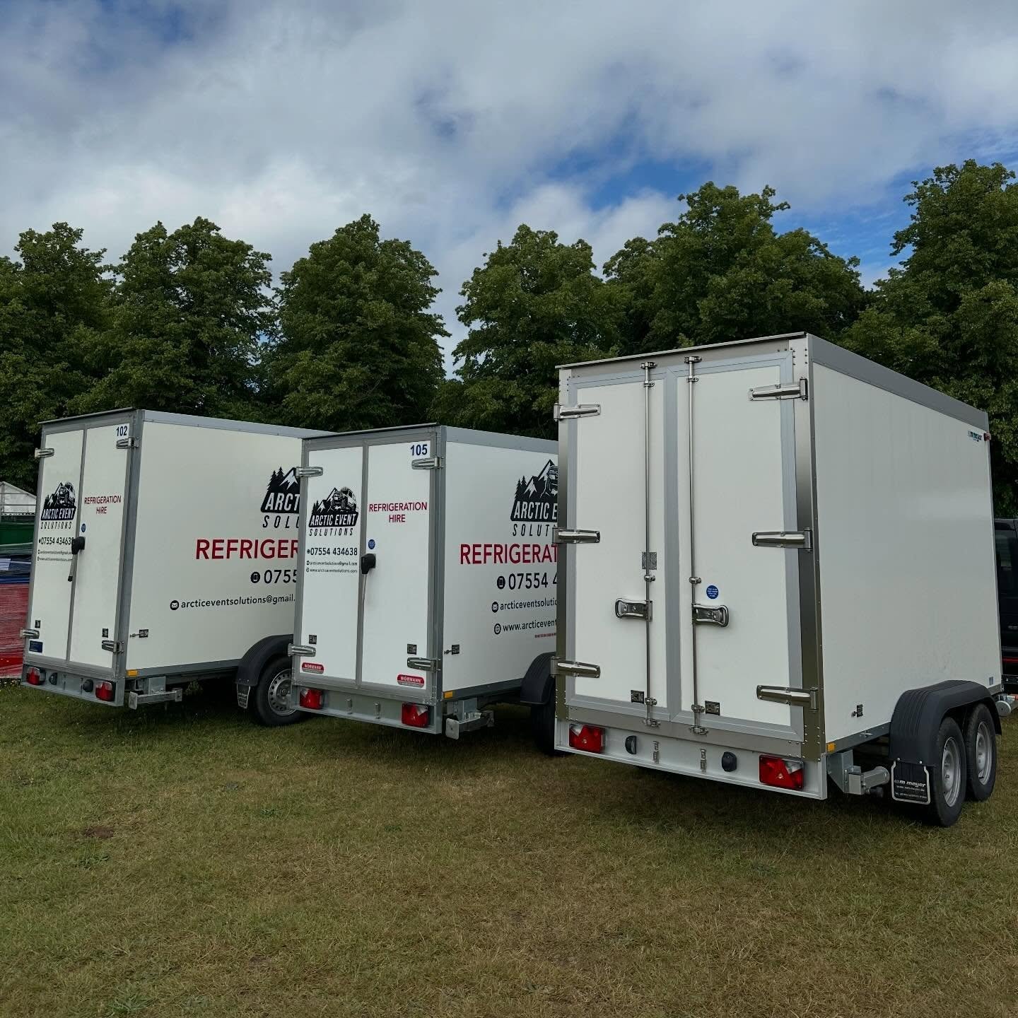 3 of our chiller trailers heading into Palmer Park in Reading today for @sausageandciderfestuk @summerinnashville 🤠🧊
