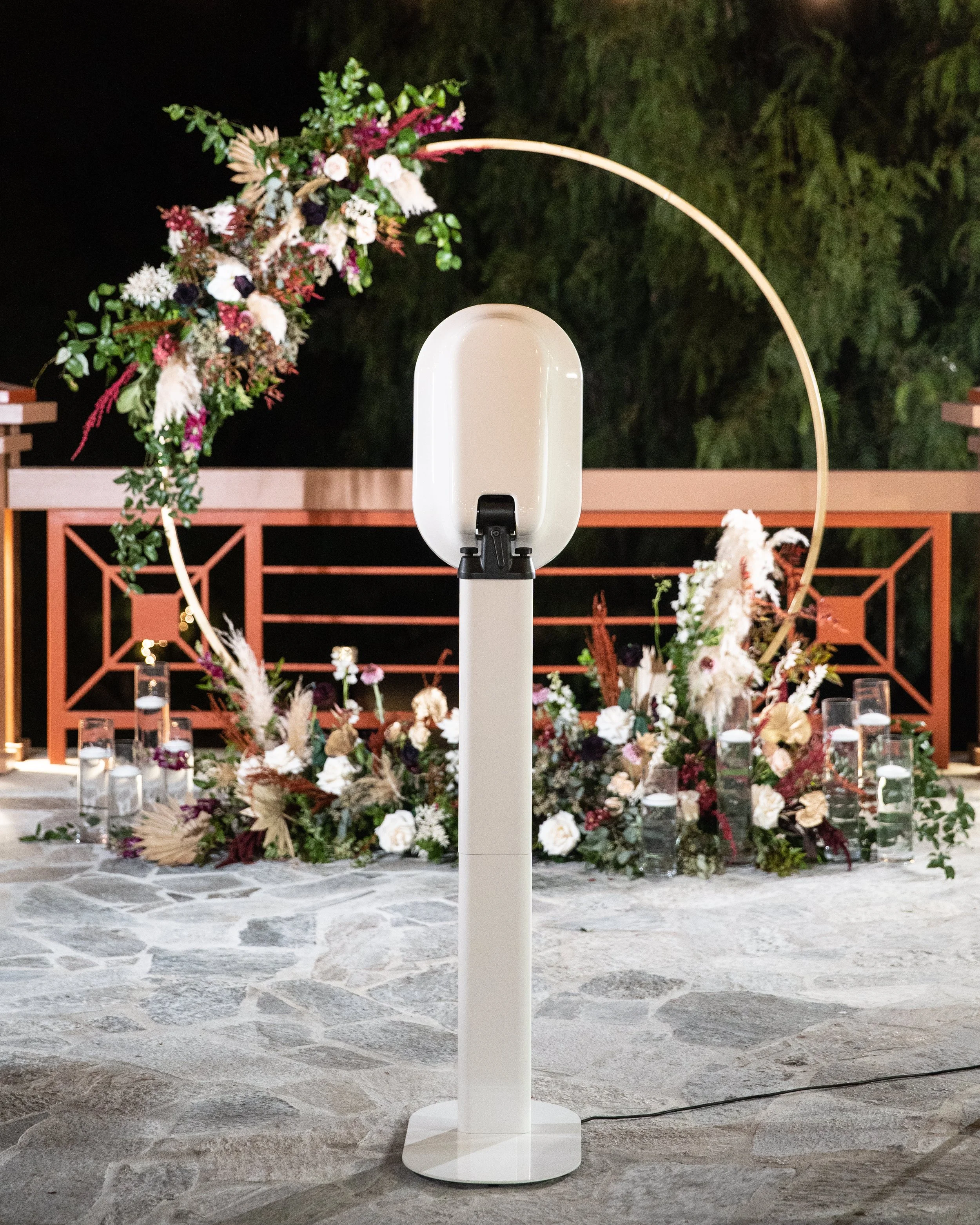 How to Choose a Premium Photo Booth for Your Southern California Wedding