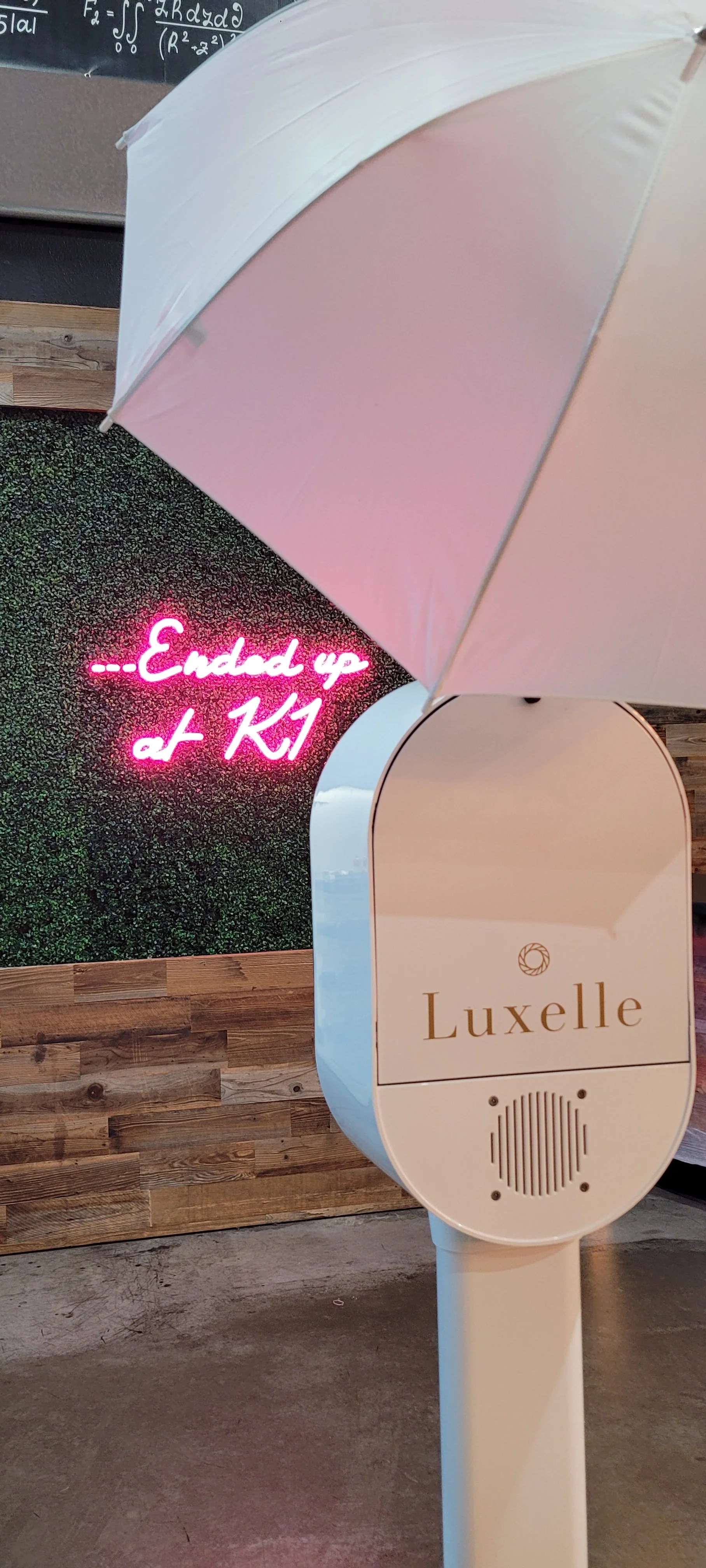 Photo Booth for Corporate Events and Brand Activations: What to Ask and What to Expect