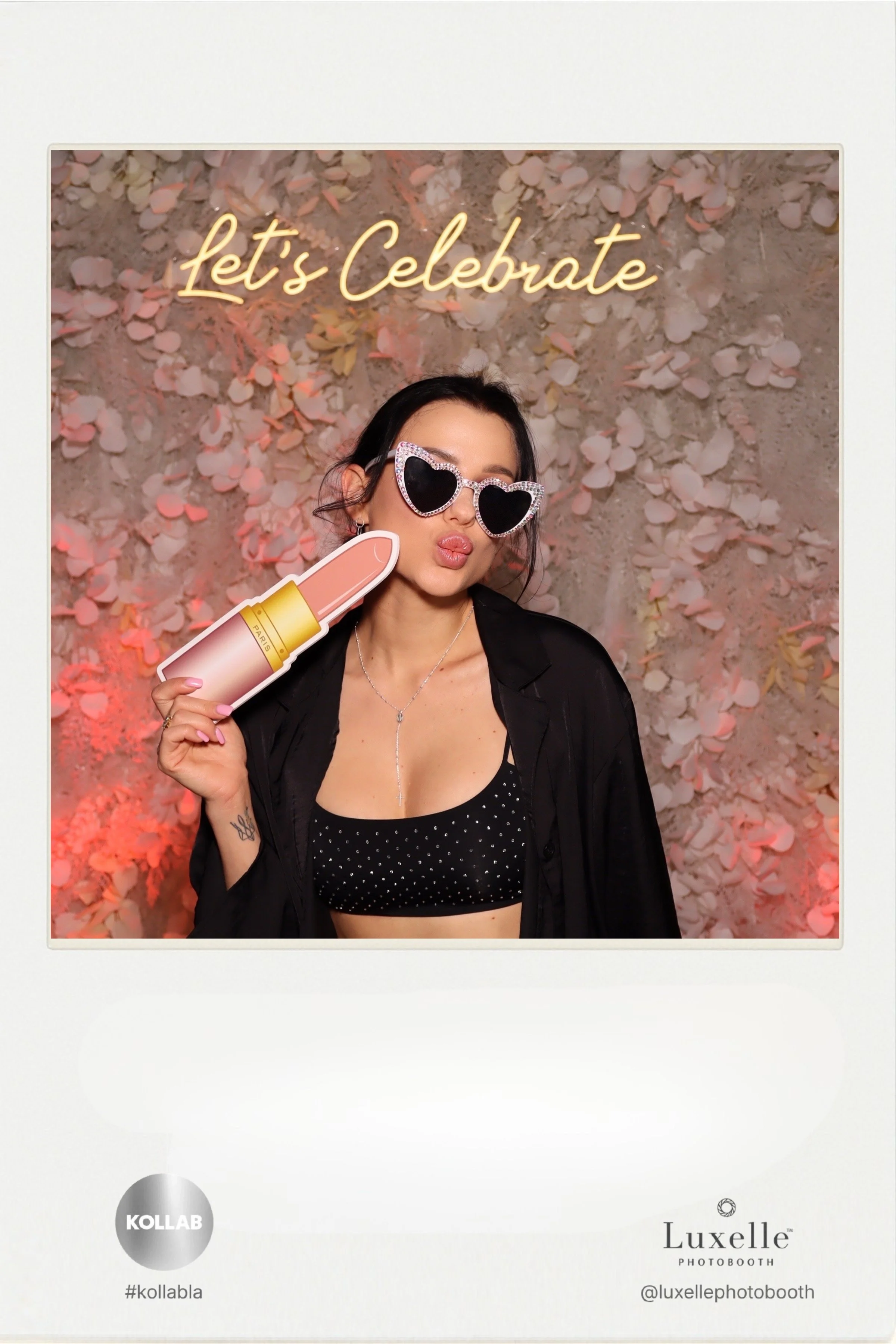 Guests using the Luxelle photo booth at the Kollab LA slumber bash event