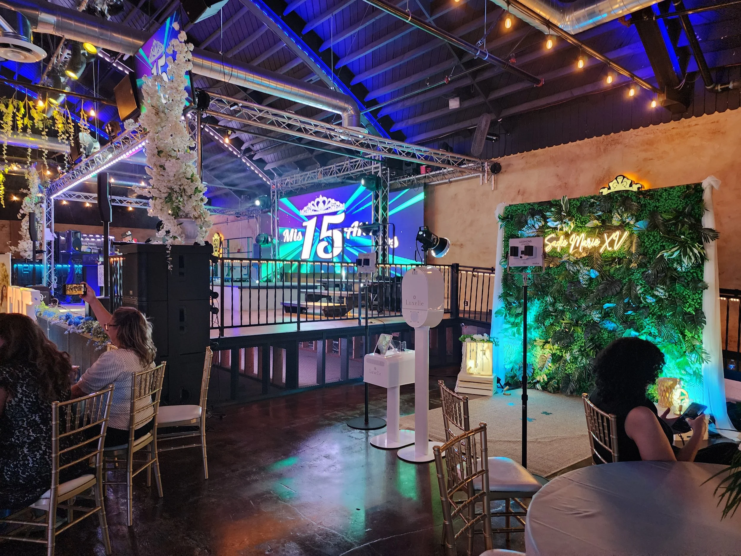 Luxelle photo booth at a quinceañera celebration in Southern California