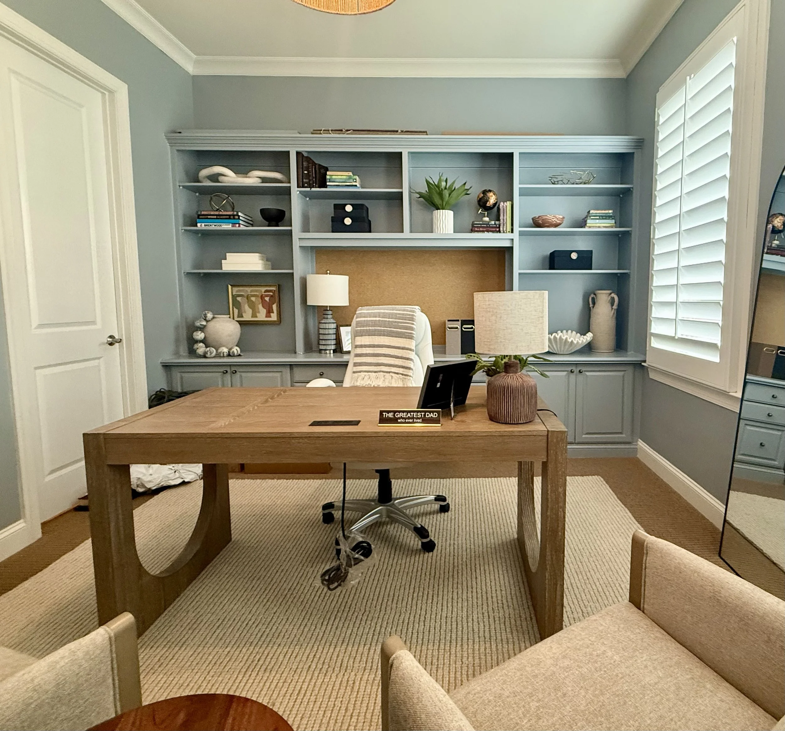 Built-in bookshelves after