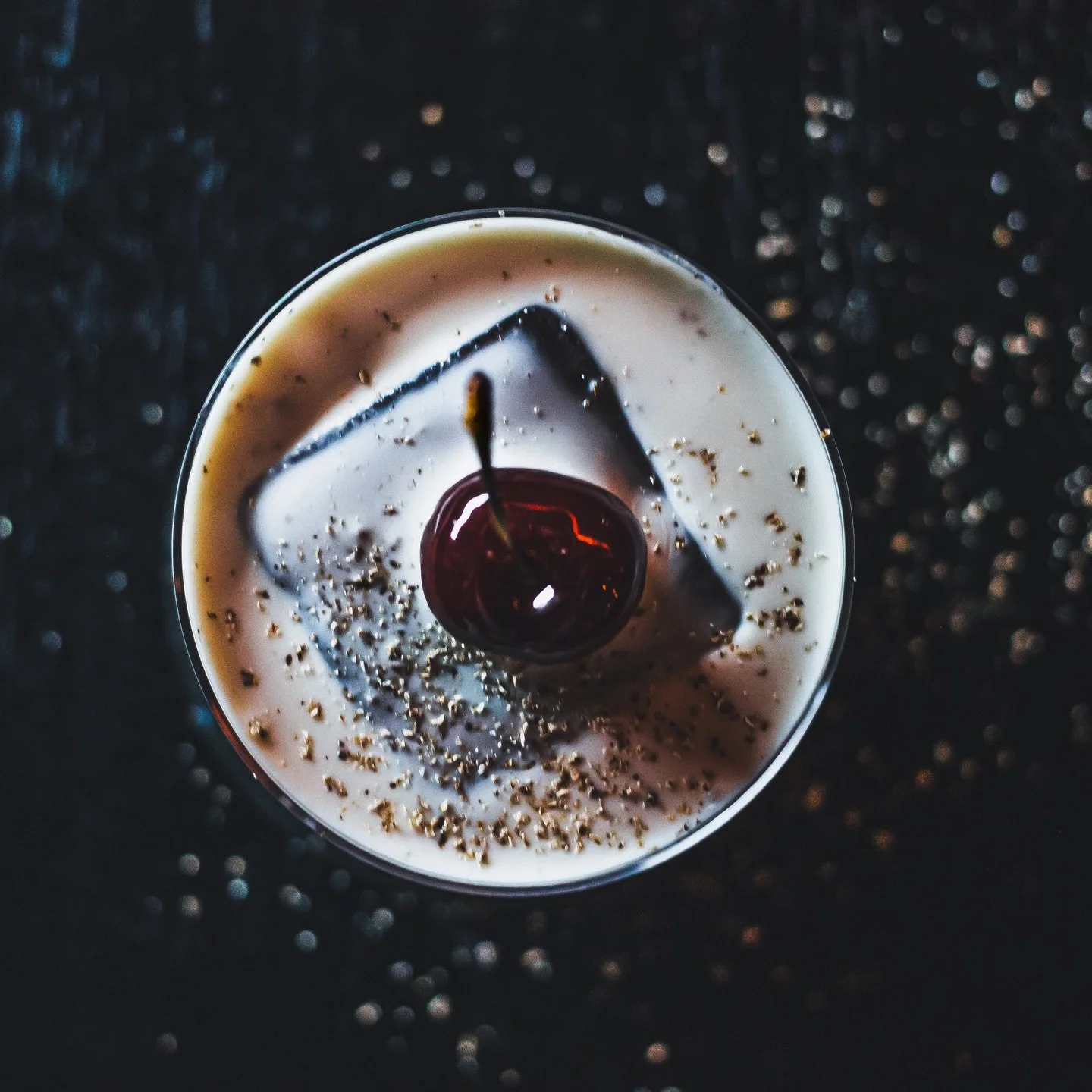 With a cherry on top 🍒 

#cocktail #cherry