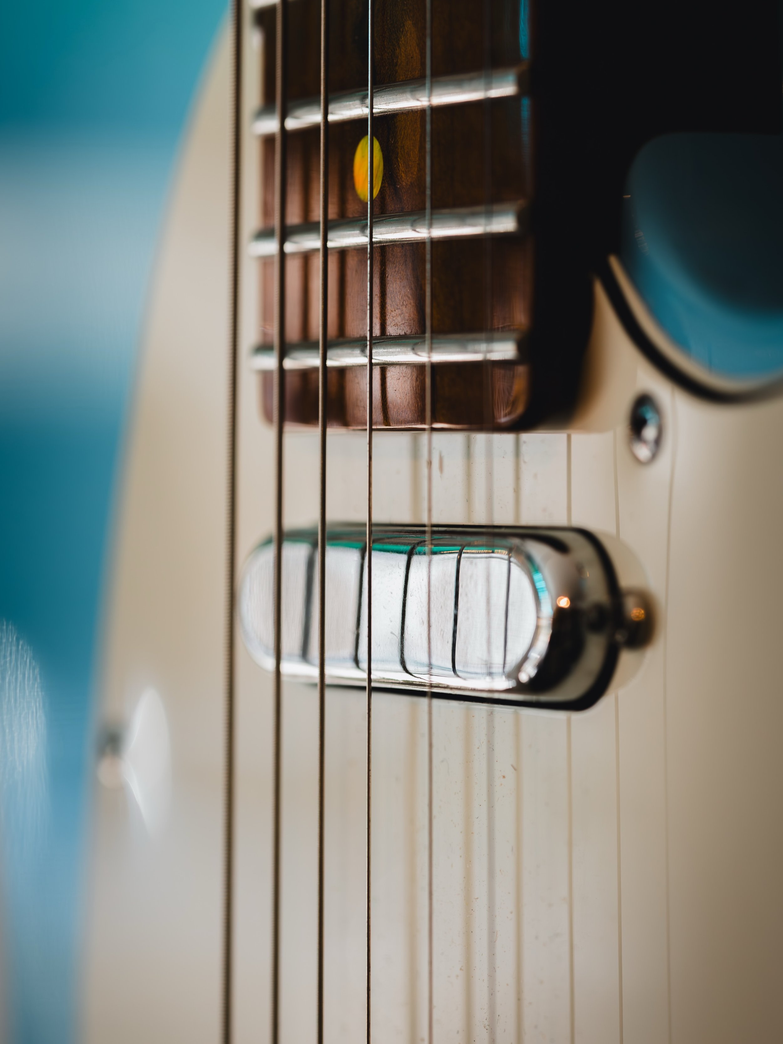 BEERS - GUITARS - COFFEE 

🍺 🎸 ☕️ 

Enough said! Check out Crafted, Bath! 

@craftedguitars x @fezant.creative x @cocktailjosh