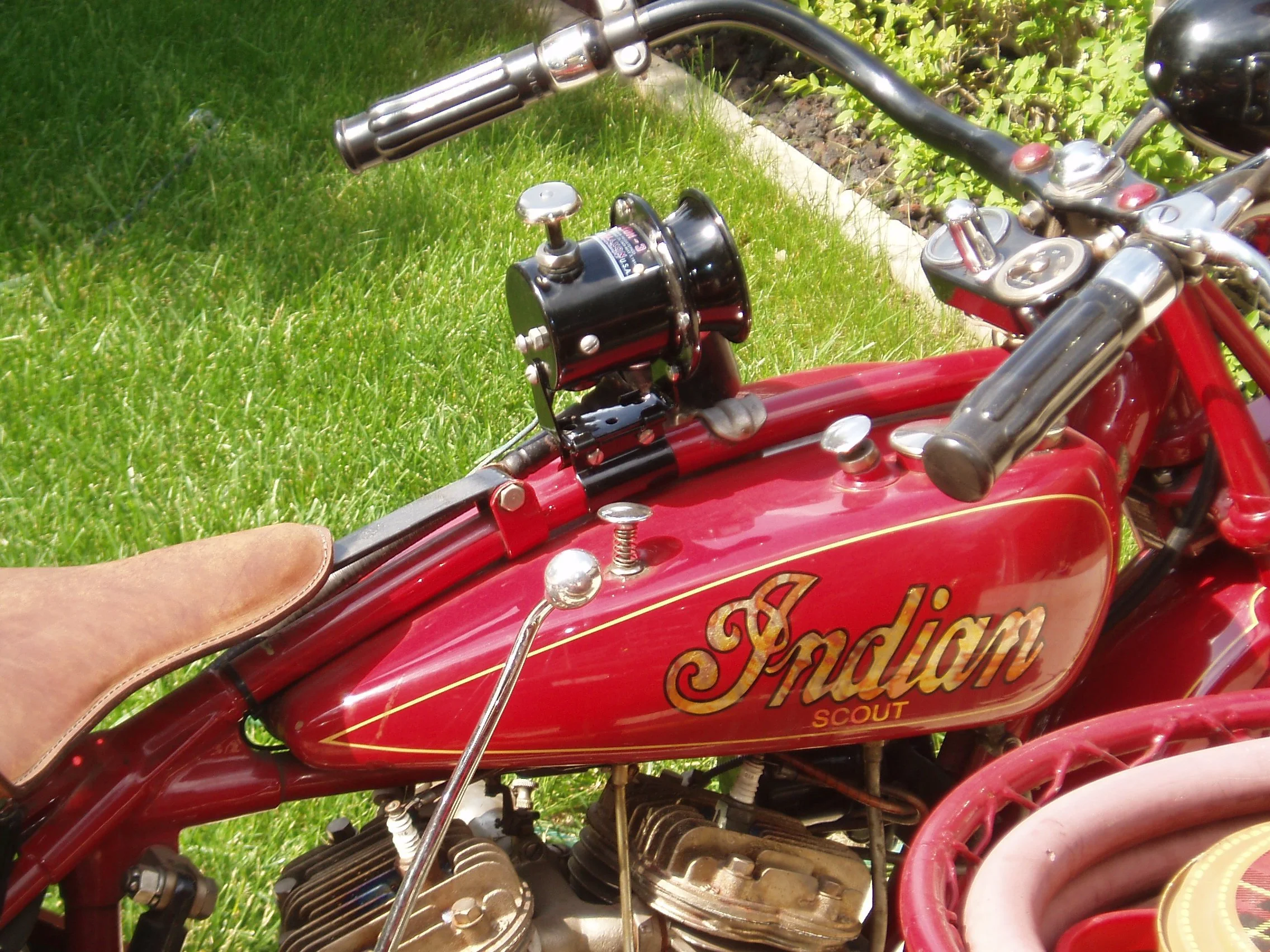 Indian motorcycle with vertical Klaxon-3 horn.