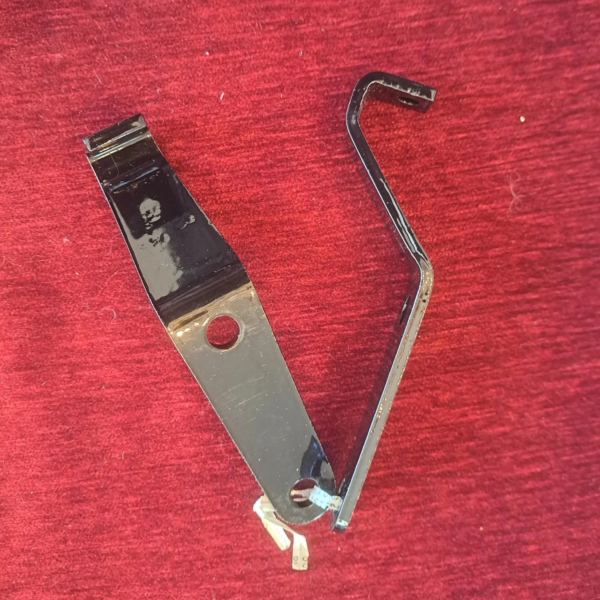 Vertical Indian Horn Bracket